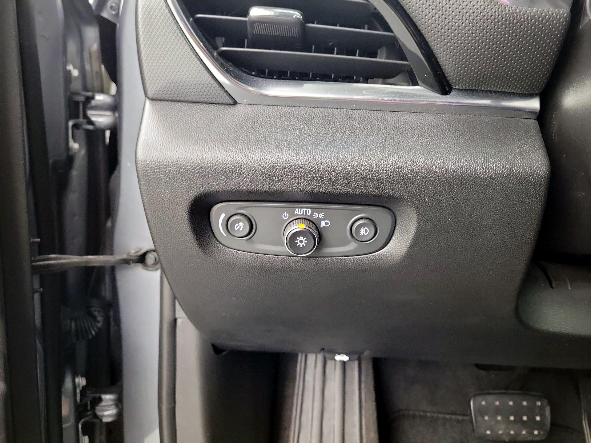 Thumbnail: 2019 Chevrolet Traverse - 13