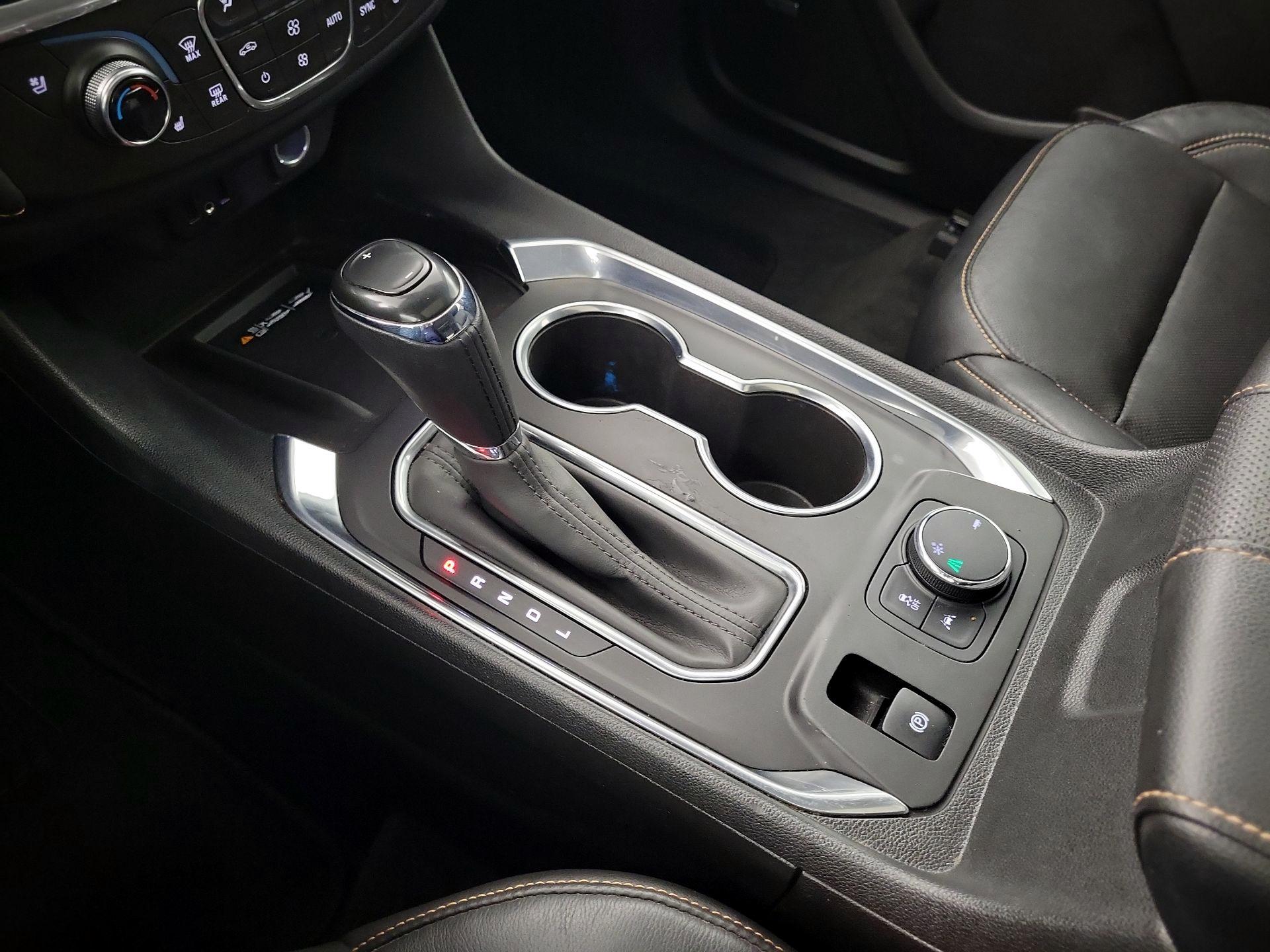 Thumbnail: 2019 Chevrolet Traverse - 17