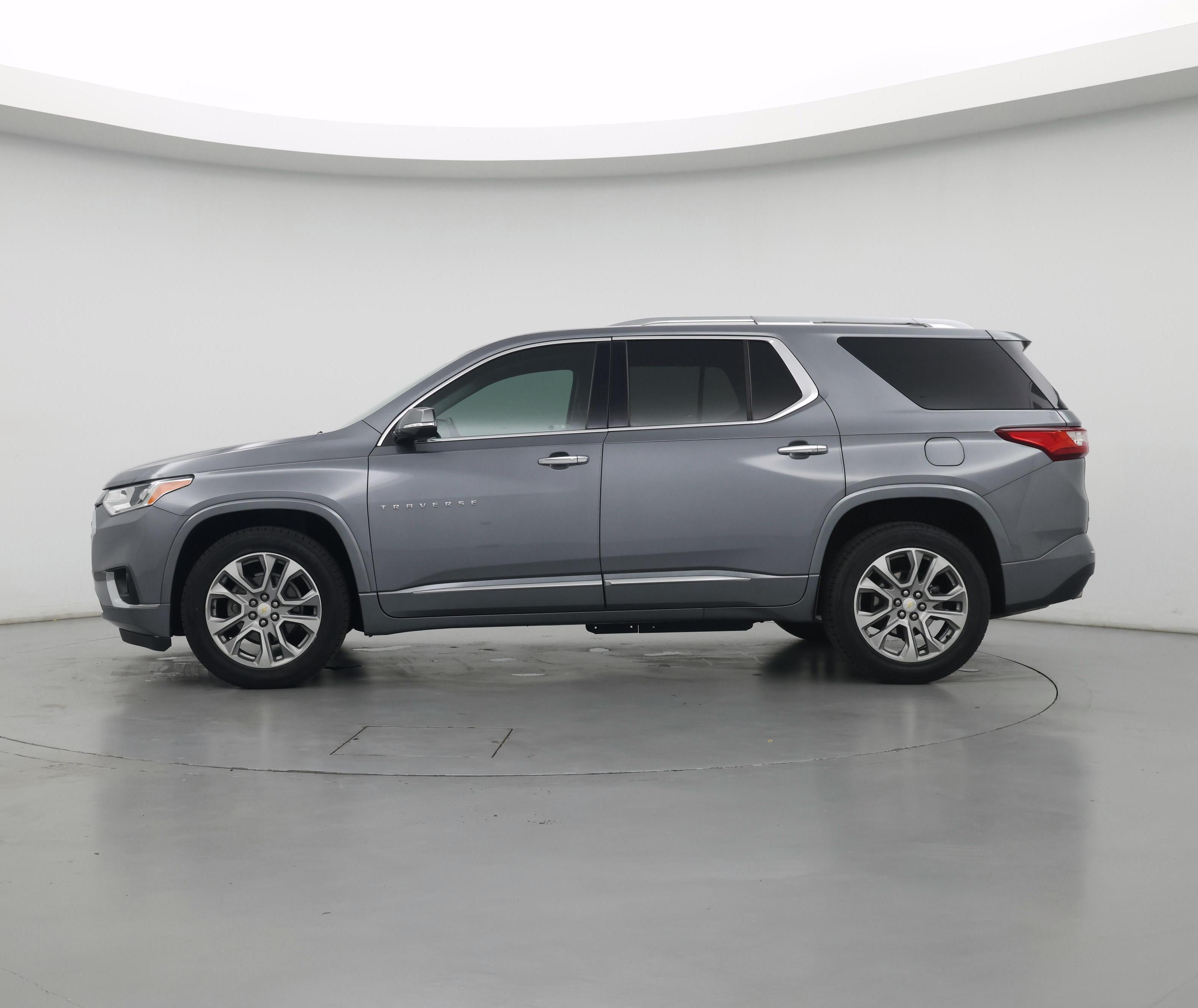 Thumbnail: 2019 Chevrolet Traverse - 3