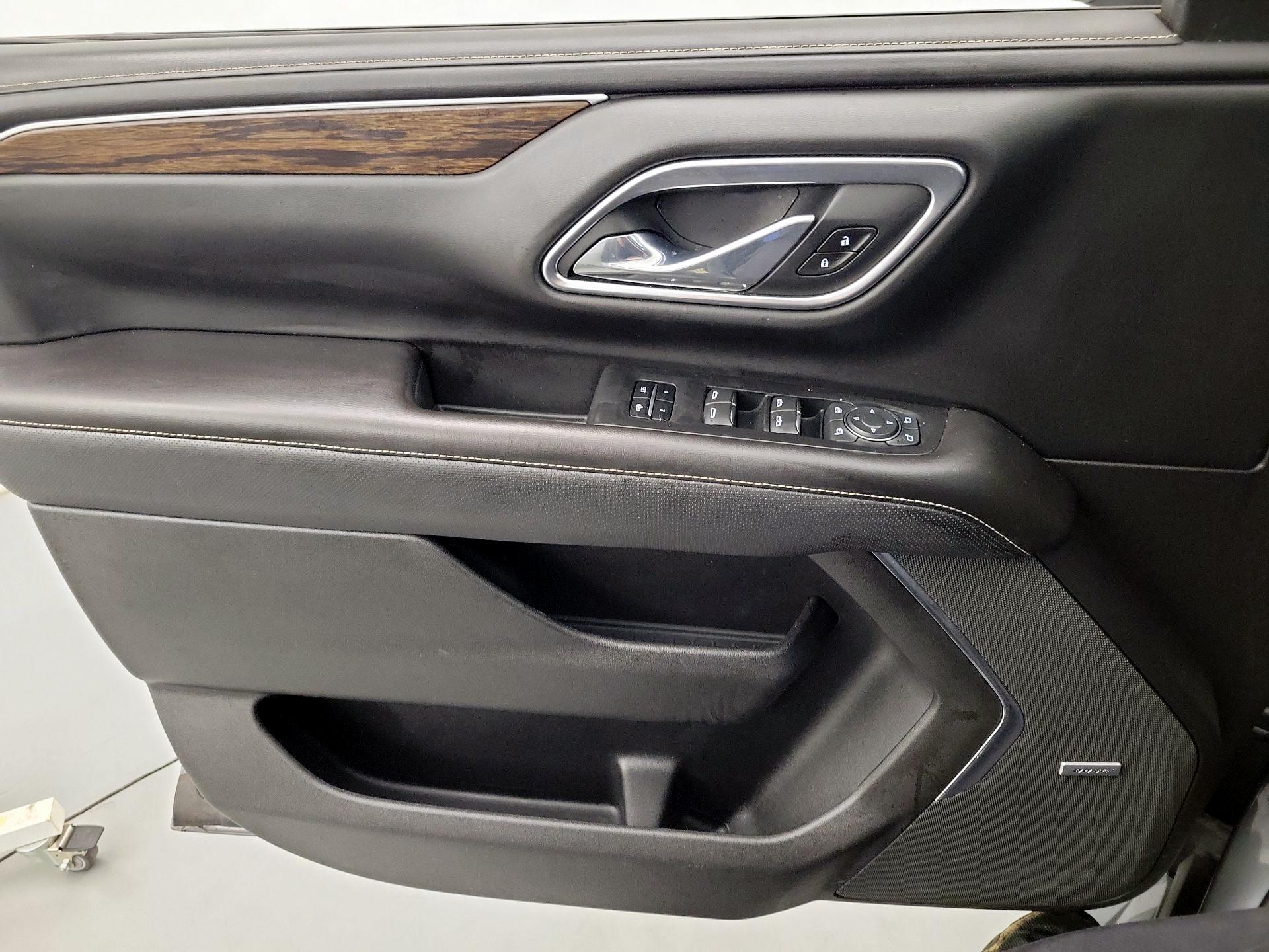 Thumbnail: 2021 Chevrolet Suburban - 12