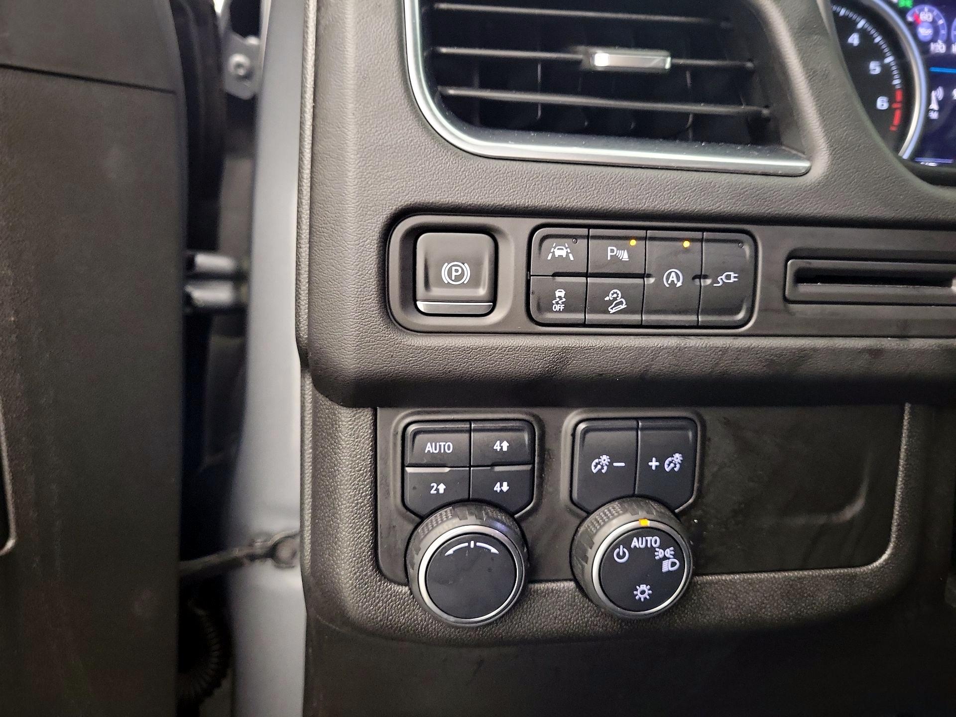 Thumbnail: 2021 Chevrolet Suburban - 13