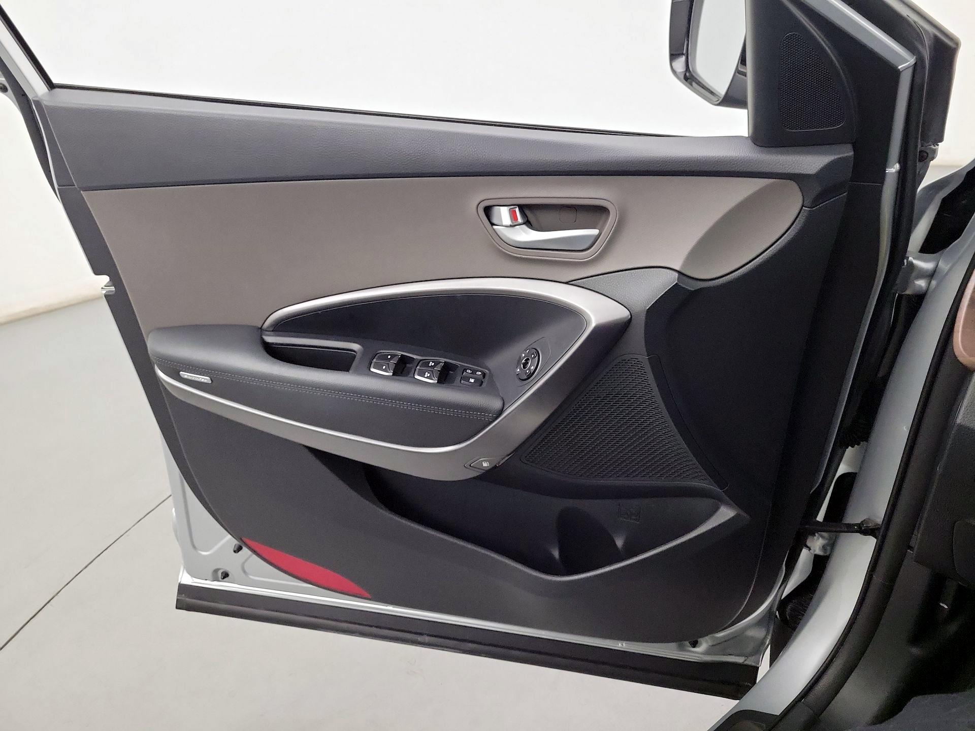 Thumbnail: 2018 Hyundai Santa Fe - 10