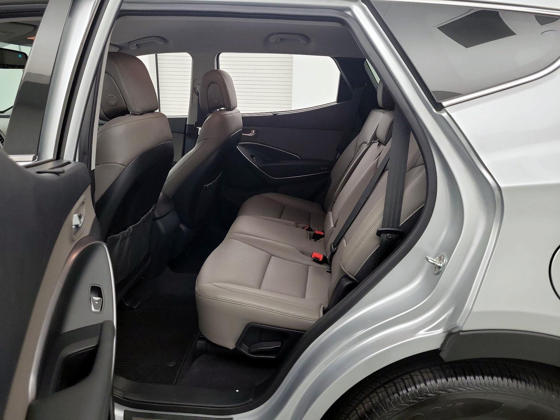 Thumbnail: 2018 Hyundai Santa Fe - 17