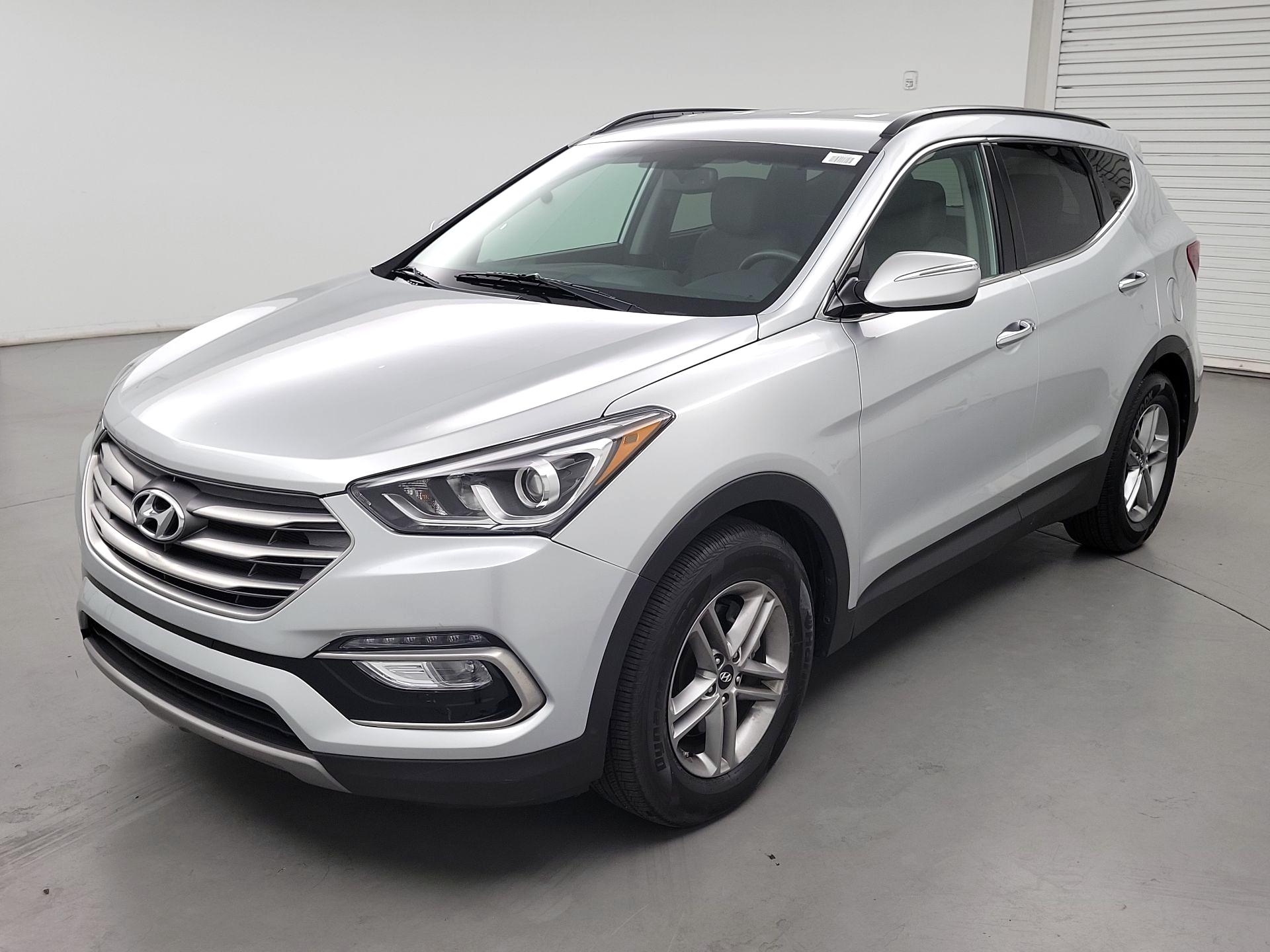 Thumbnail: 2018 Hyundai Santa Fe - 3