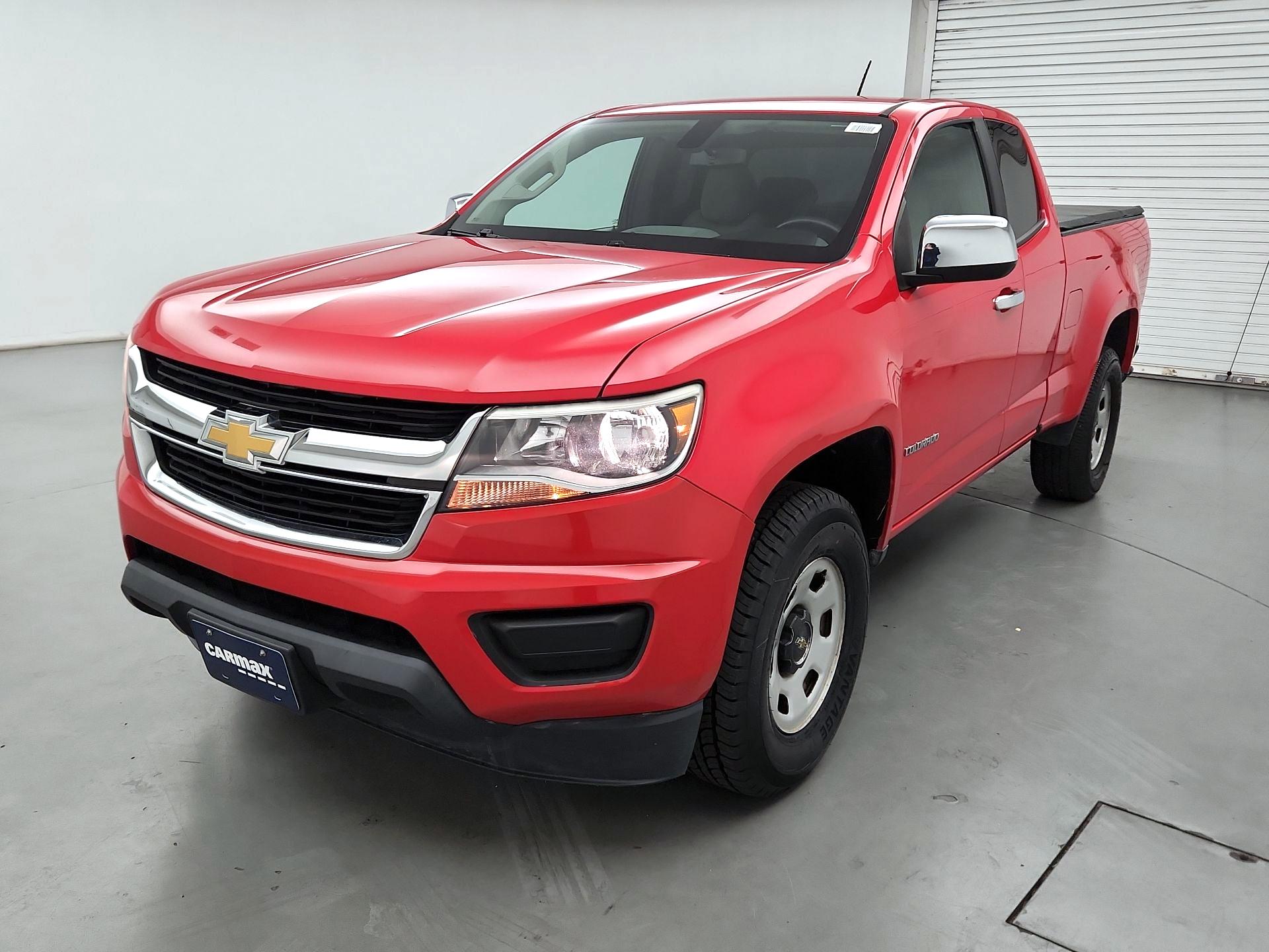 Thumbnail: 2017 Chevrolet Colorado - 3
