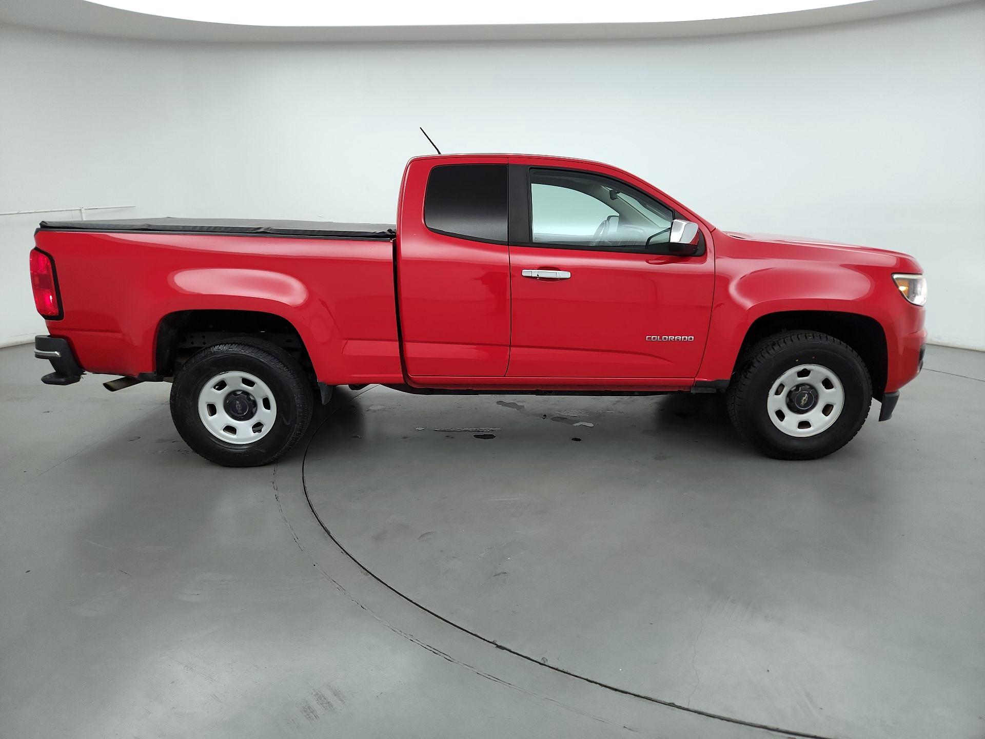 Thumbnail: 2017 Chevrolet Colorado - 4