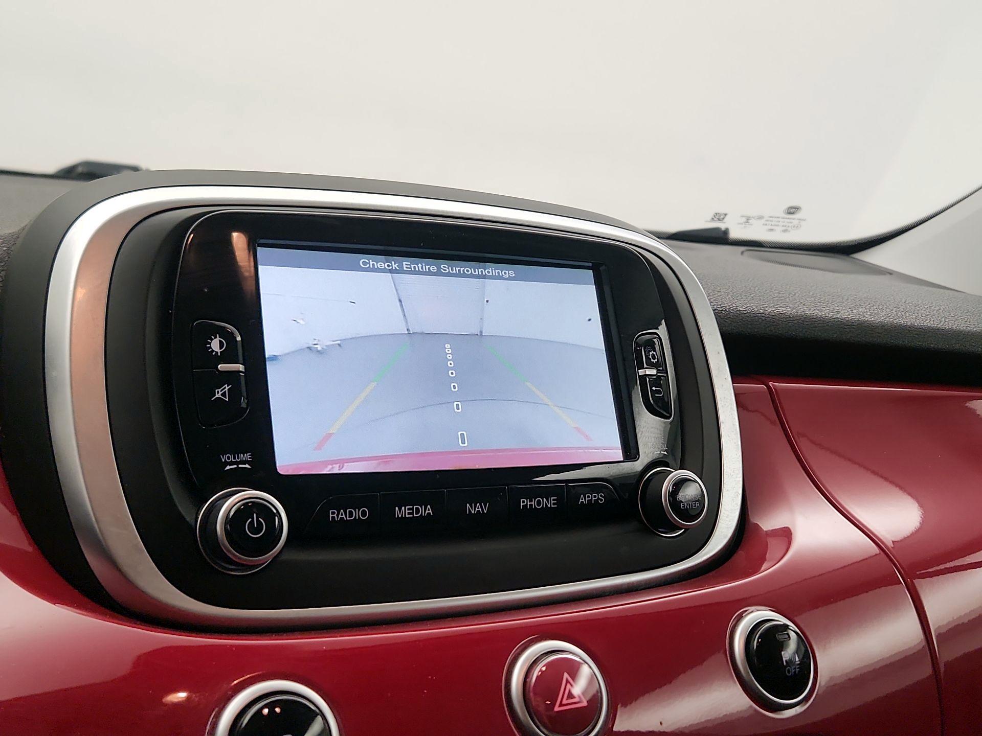 Thumbnail: 2016 Fiat 500X - 15