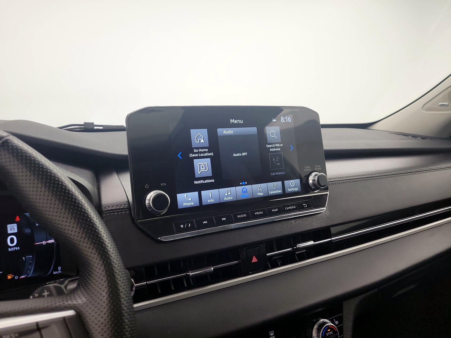 Thumbnail: 2024 Mitsubishi Outlander - 16