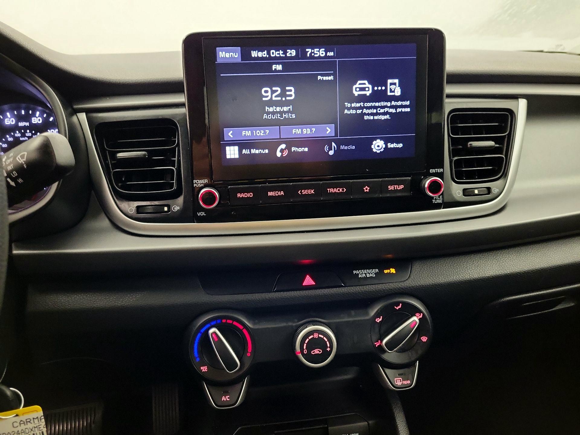 Thumbnail: 2021 Kia Rio - 12