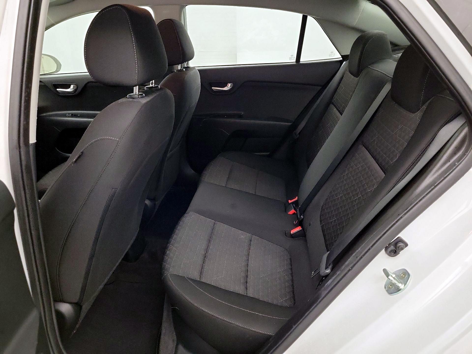 Thumbnail: 2021 Kia Rio - 16