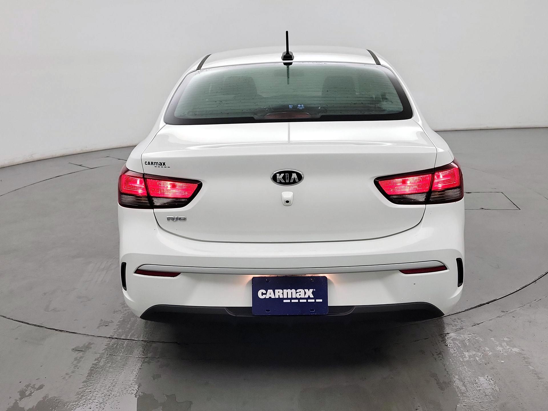 Thumbnail: 2021 Kia Rio - 6