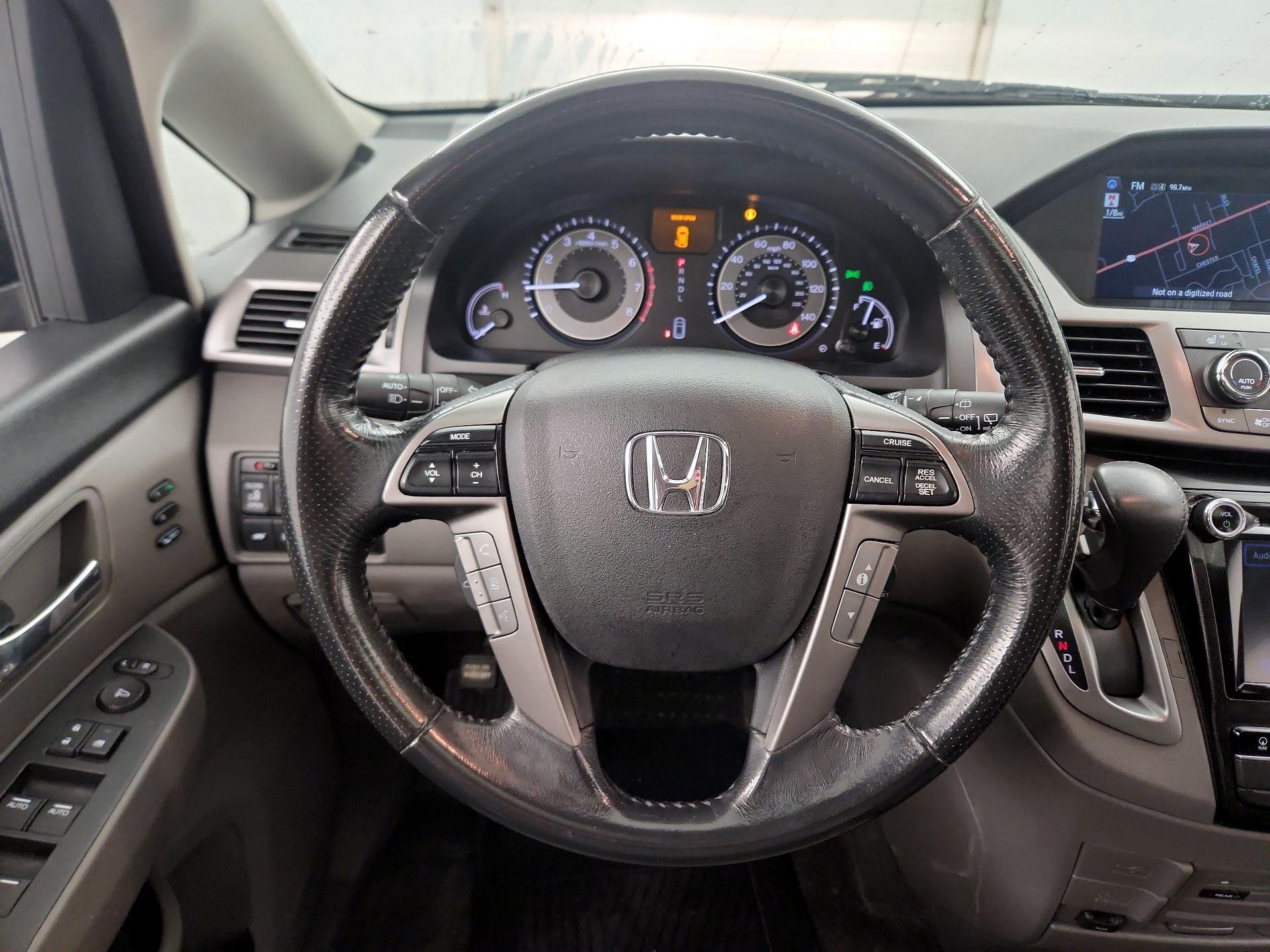 Thumbnail: 2016 Honda Odyssey - 10