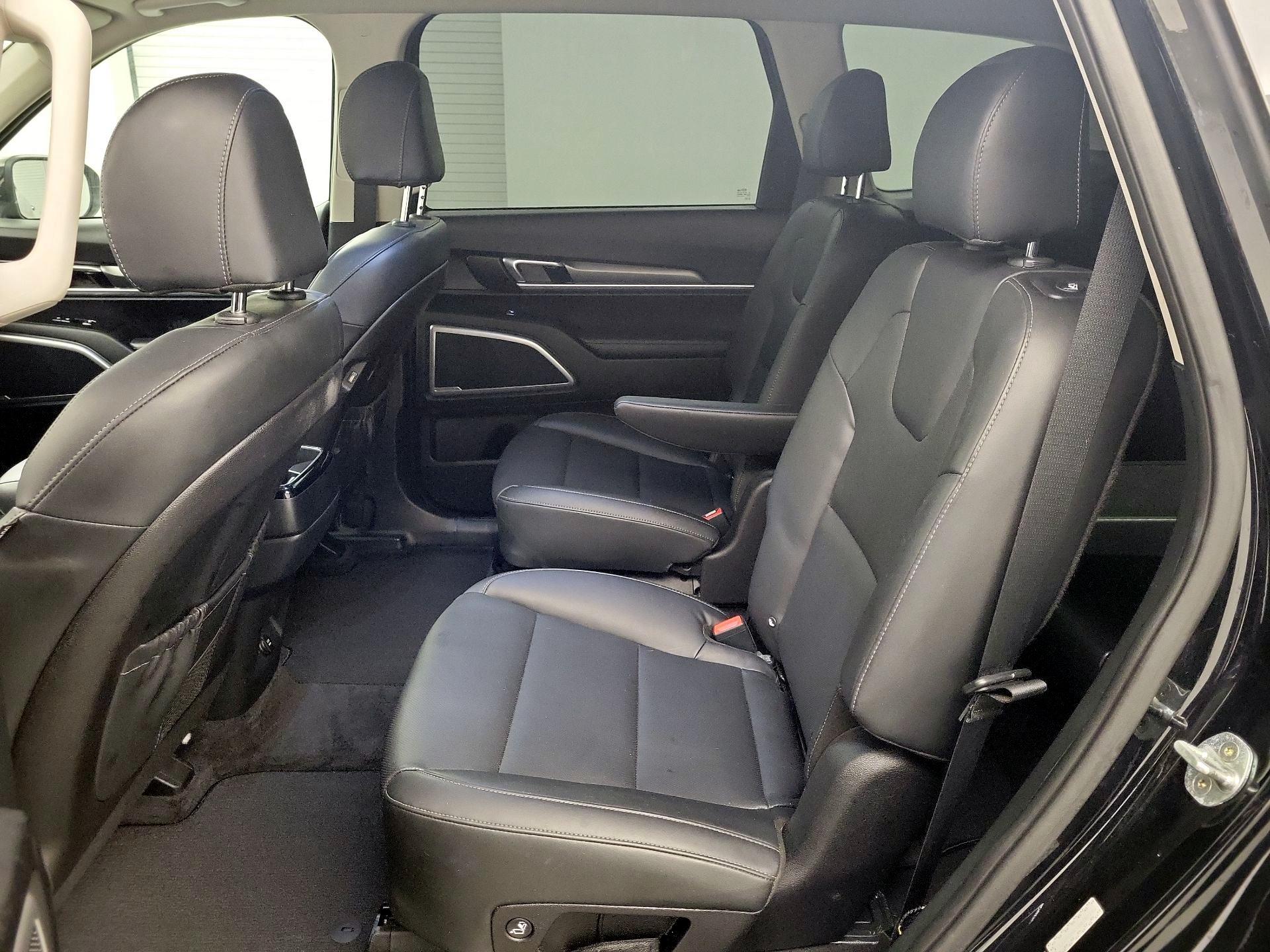 Thumbnail: 2021 Kia Telluride - 17