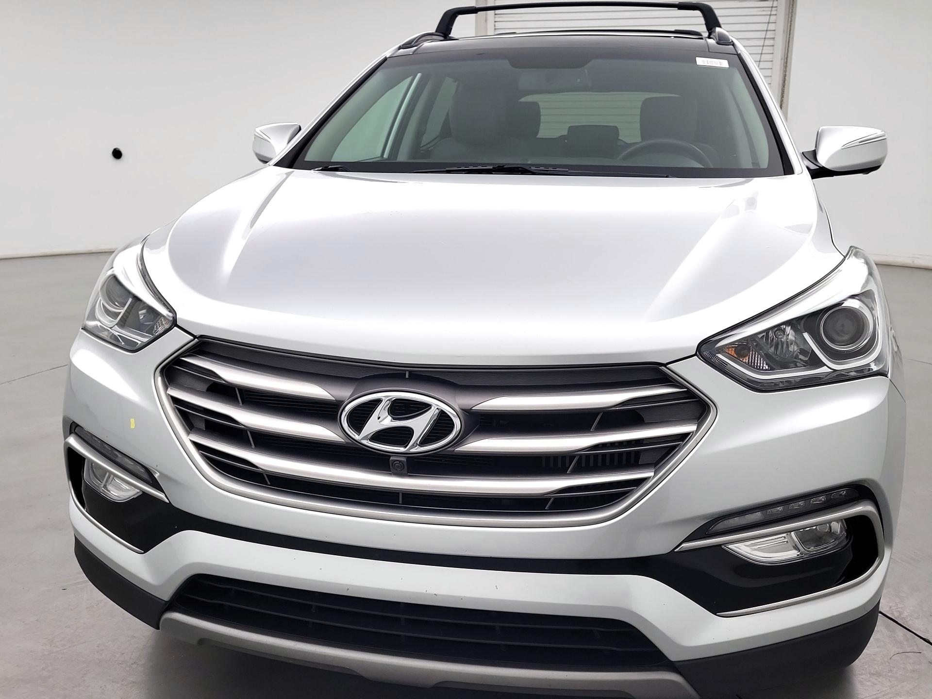 Thumbnail: 2017 Hyundai Santa Fe - 2