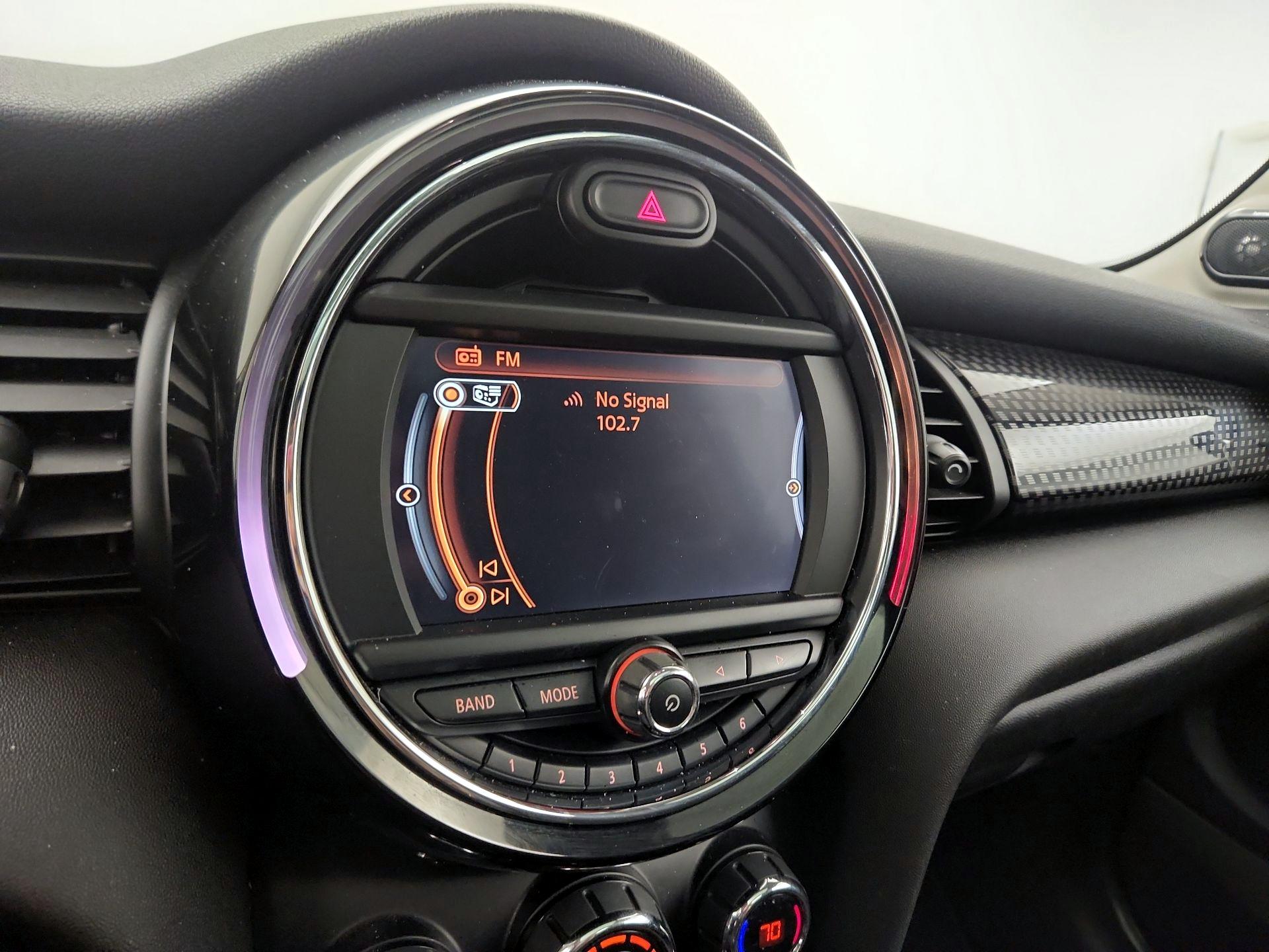 Thumbnail: 2017 MINI Cooper Hardtop - 12