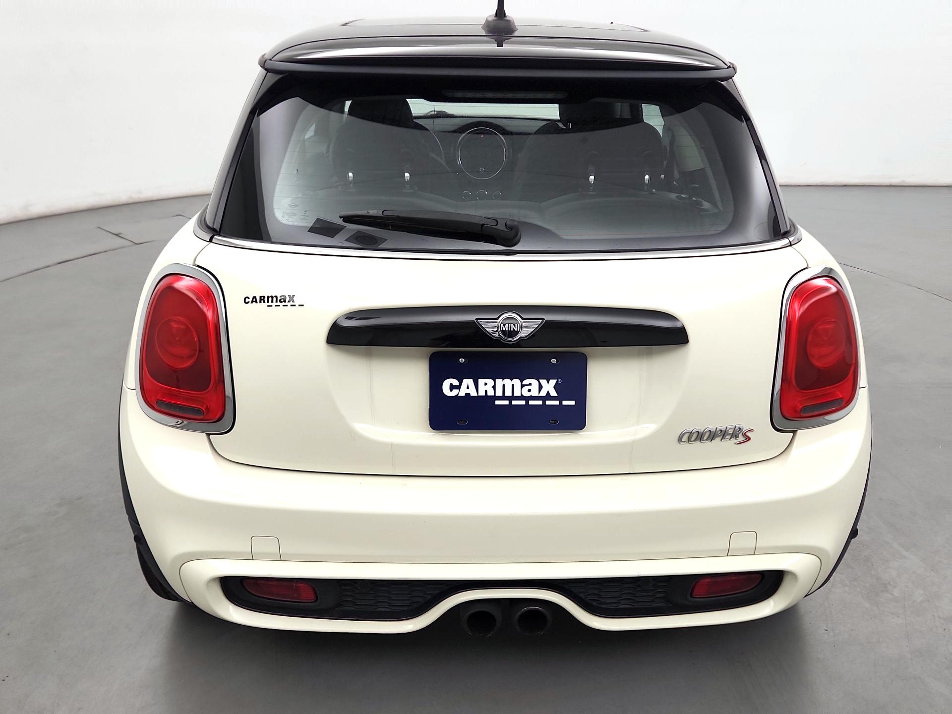 Thumbnail: 2017 MINI Cooper Hardtop - 6