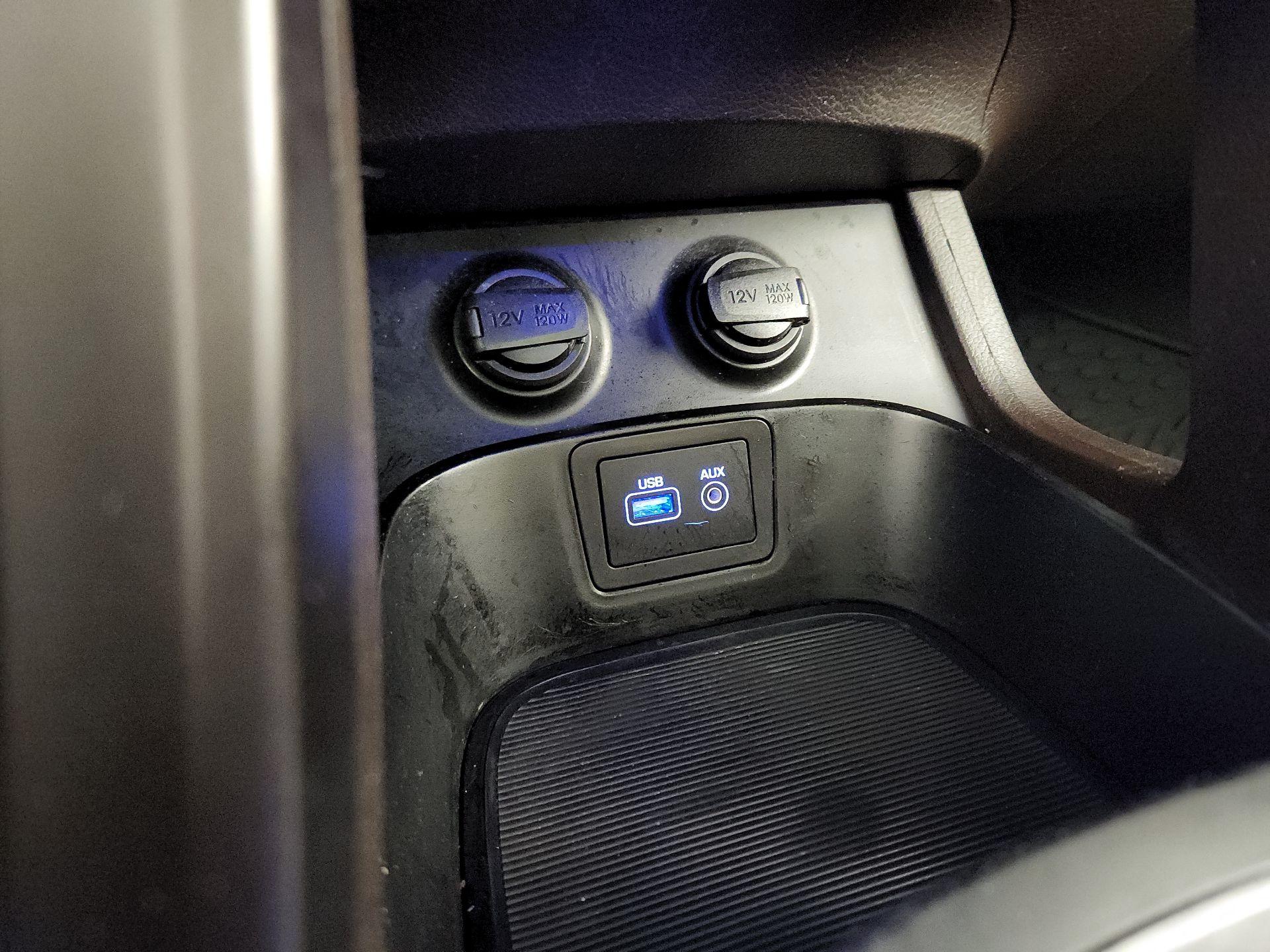 Thumbnail: 2018 Hyundai Santa Fe - 17