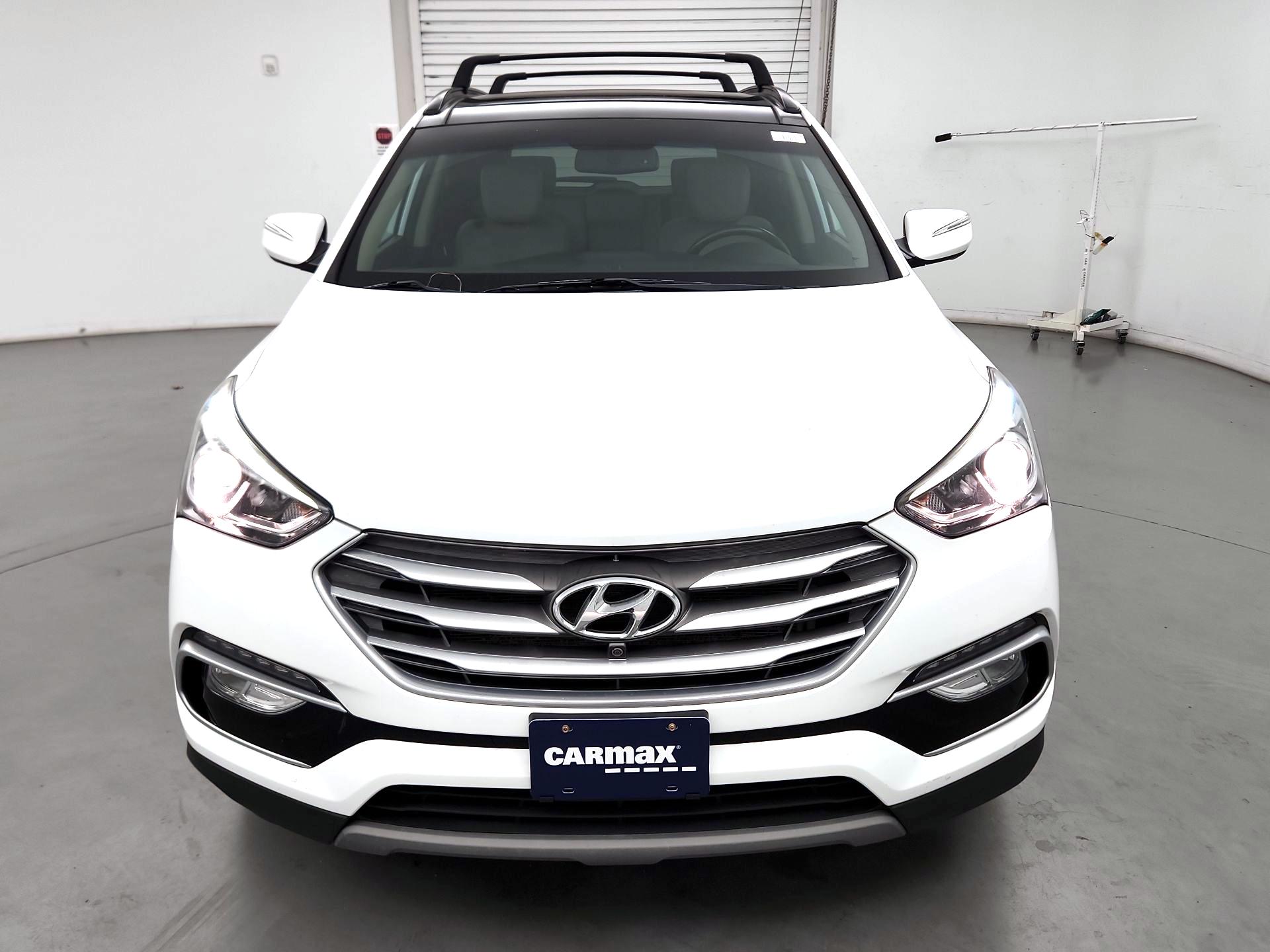 Thumbnail: 2018 Hyundai Santa Fe - 2