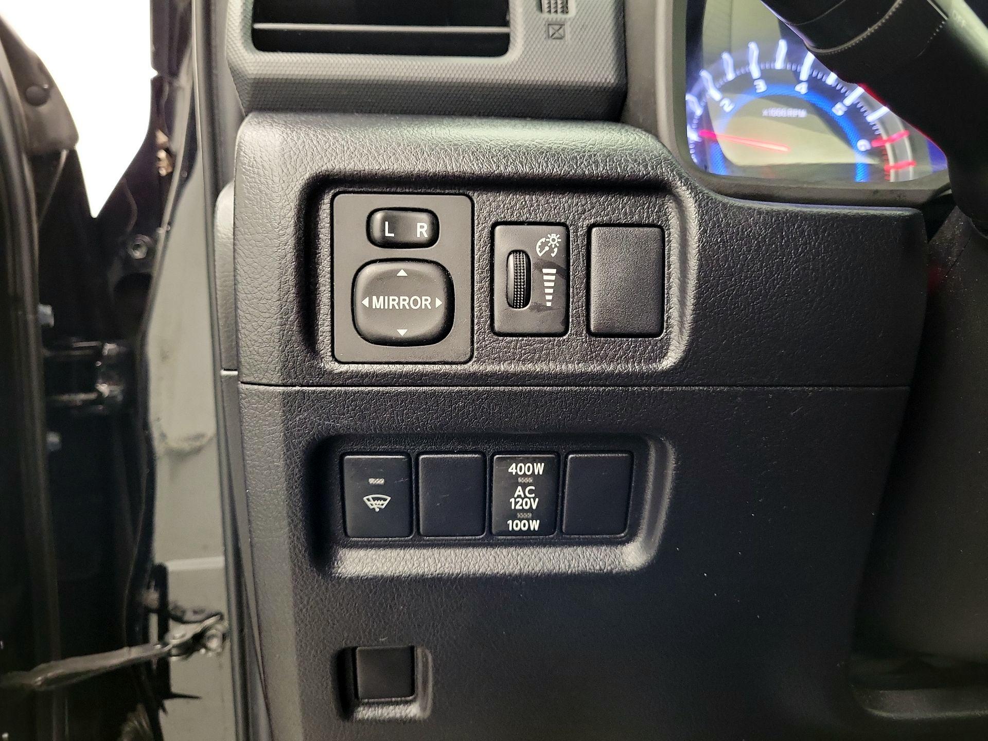 Thumbnail: 2019 Toyota 4Runner - 13