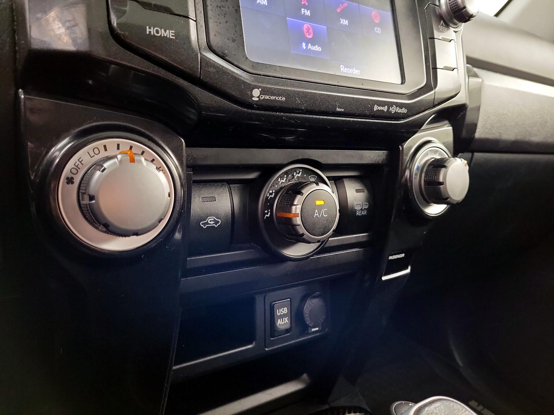 Thumbnail: 2019 Toyota 4Runner - 17