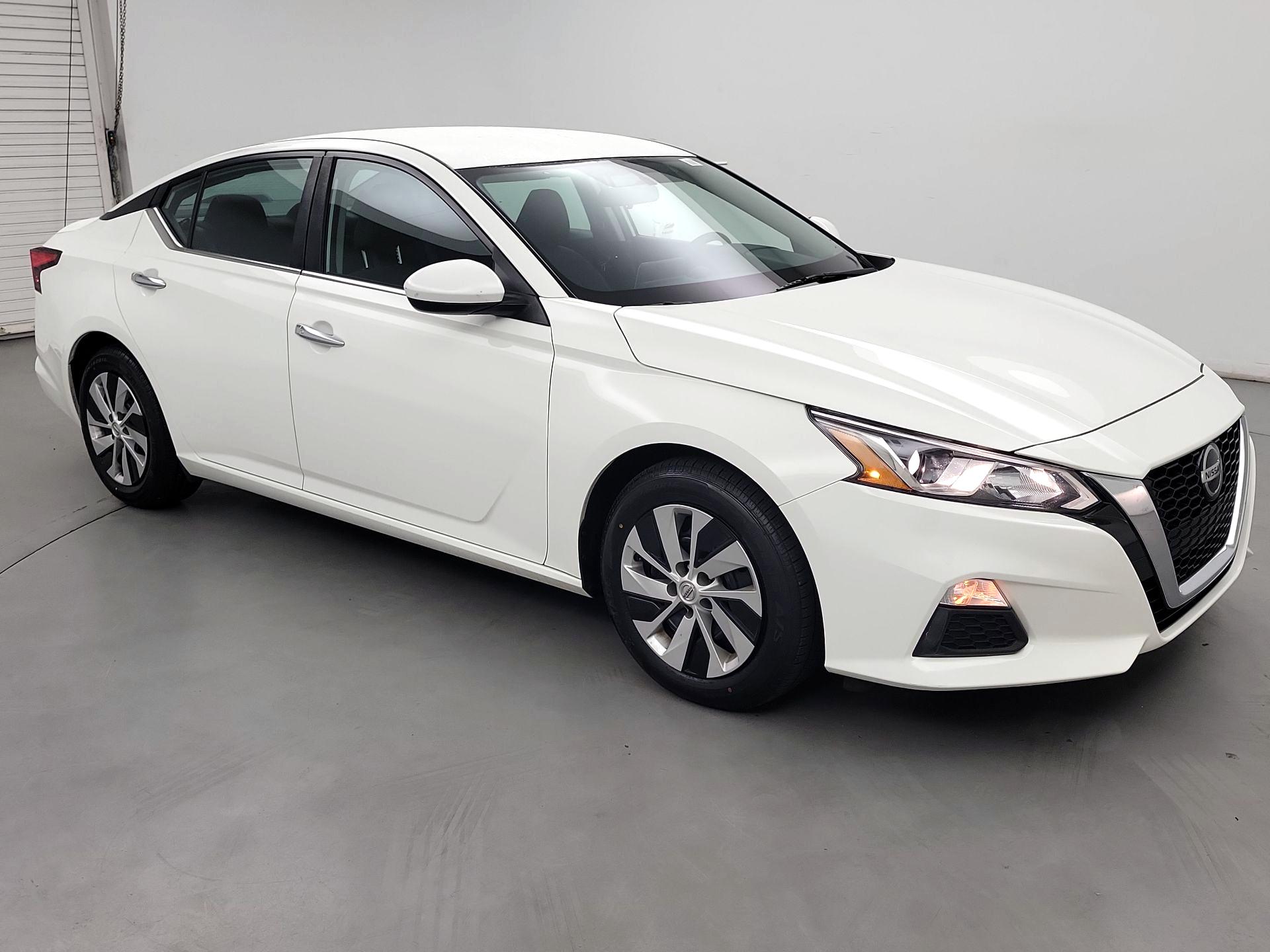 Thumbnail: 2020 Nissan Altima - 1