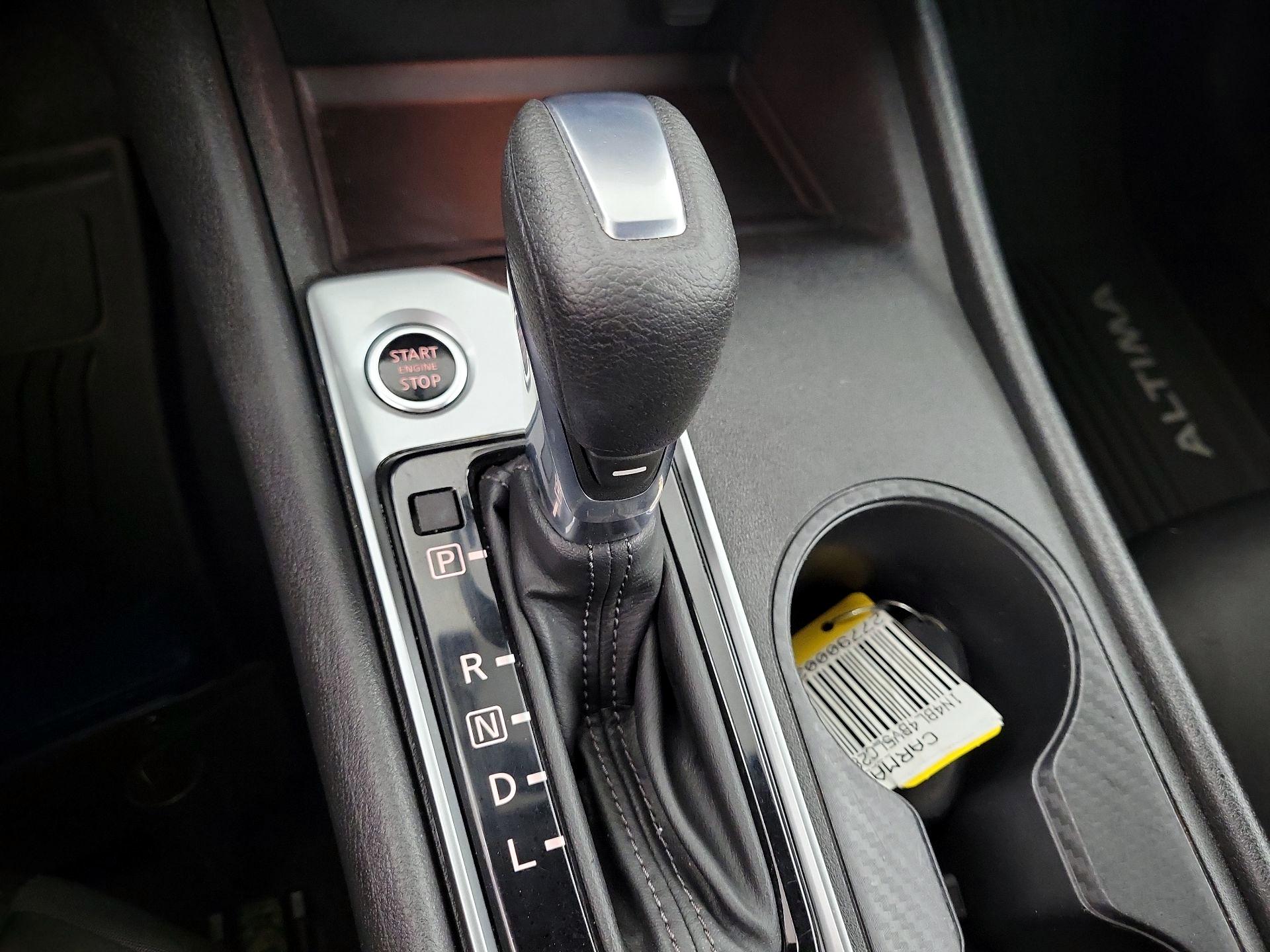 Thumbnail: 2020 Nissan Altima - 14