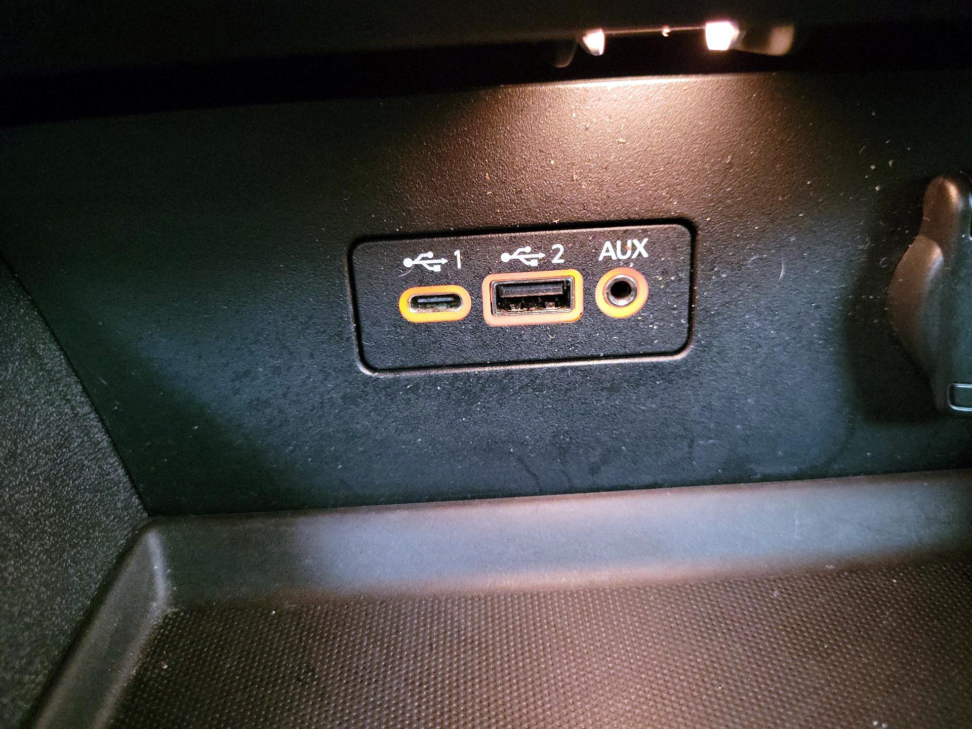 Thumbnail: 2020 Nissan Altima - 15