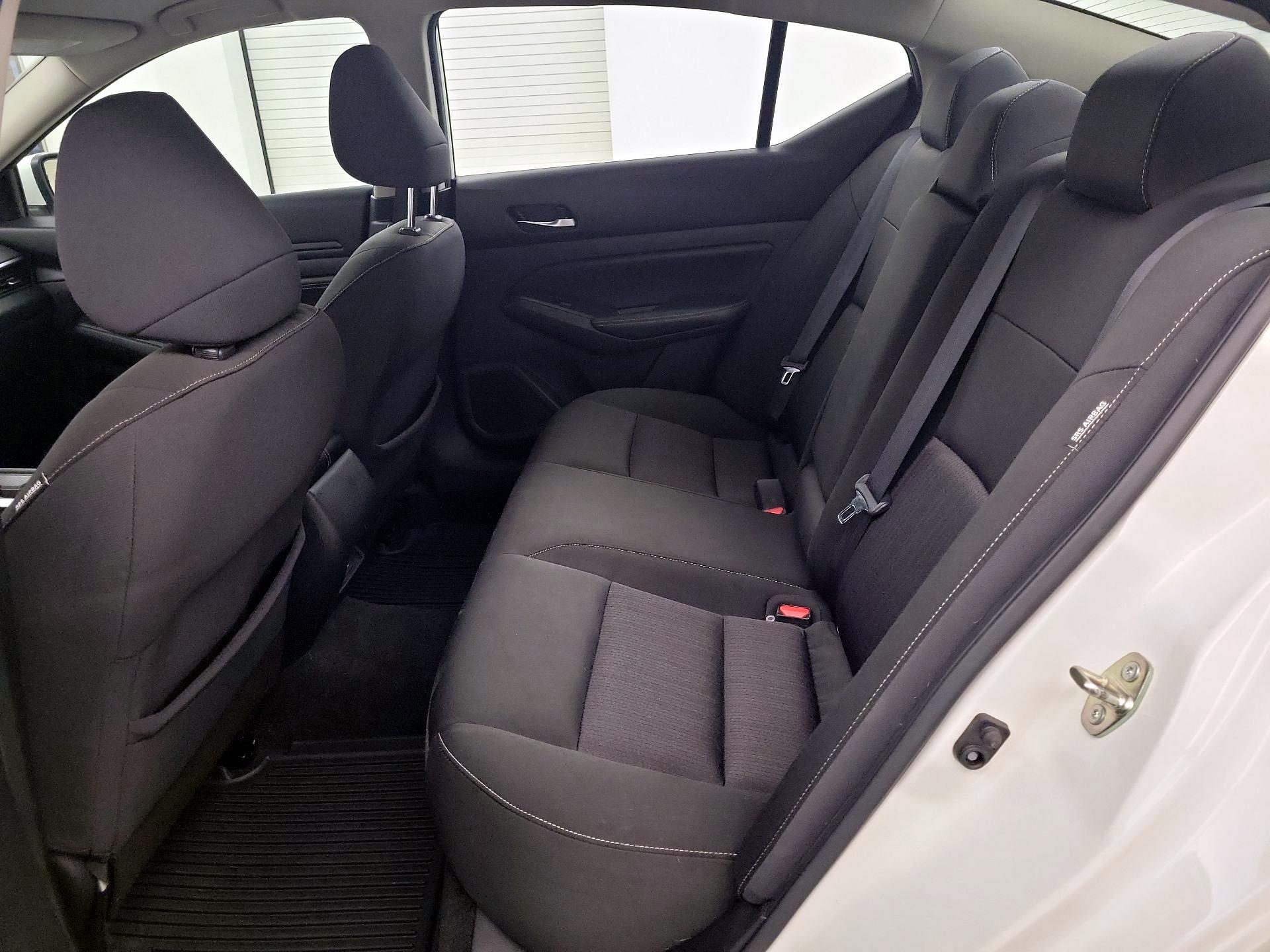 Thumbnail: 2020 Nissan Altima - 16