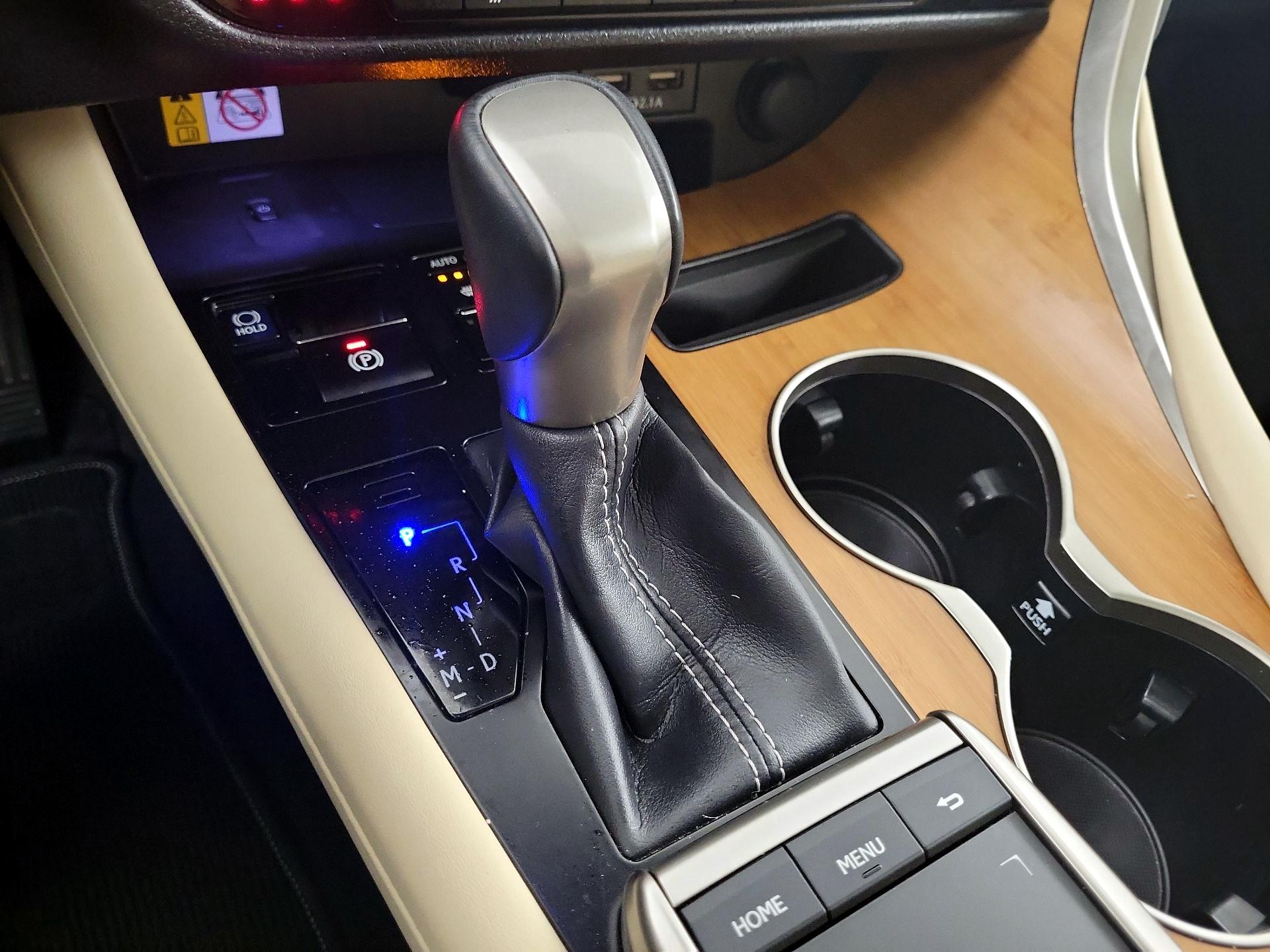 Thumbnail: 2022 Lexus RX - 15