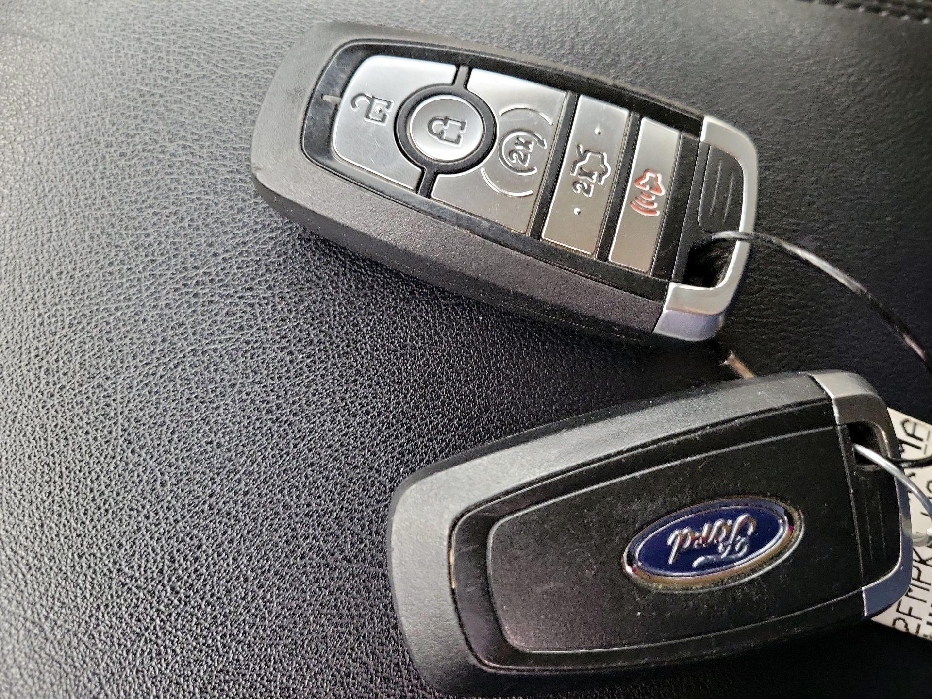 Thumbnail: 2018 Ford Edge - 20