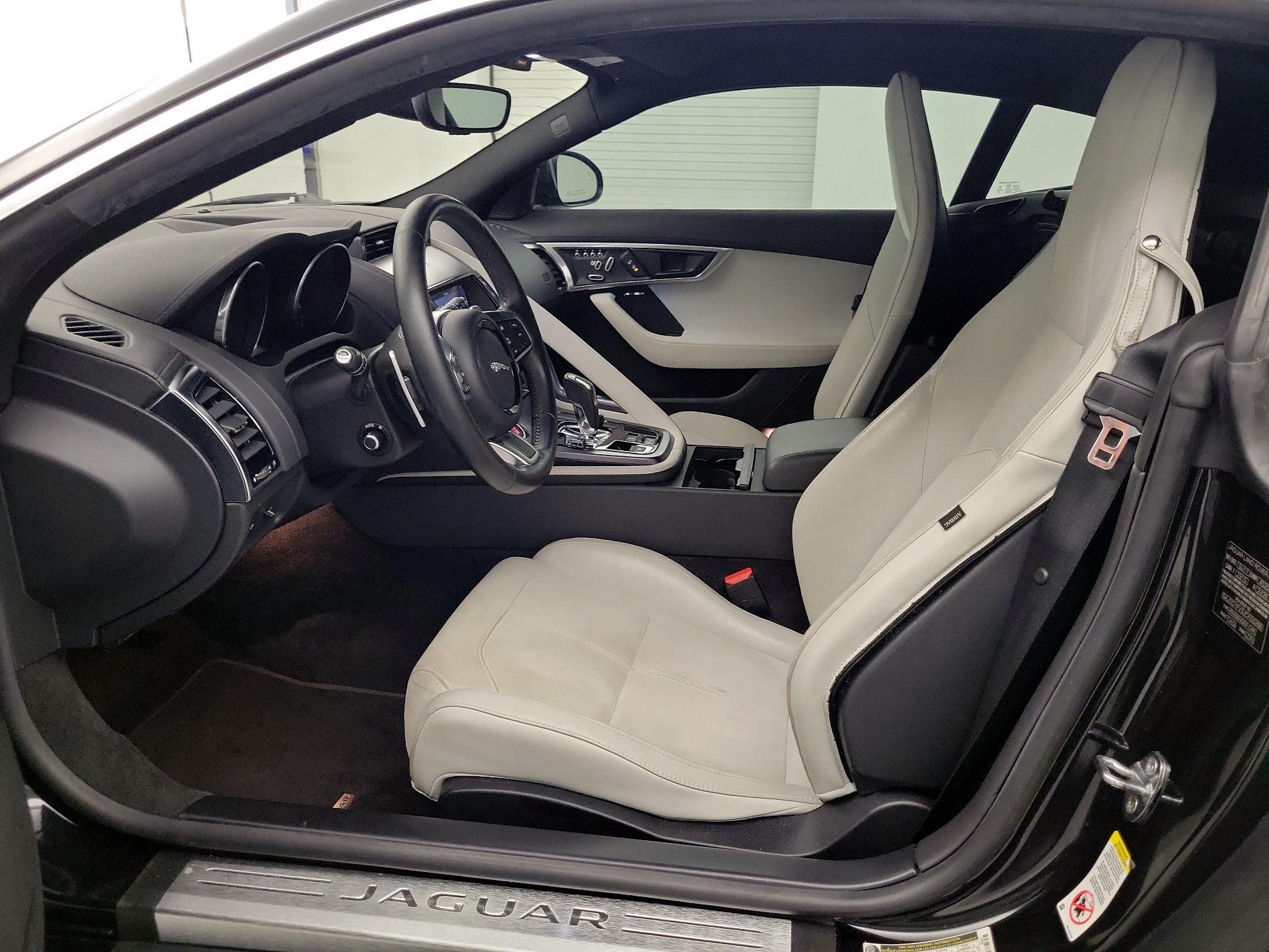 Thumbnail: 2018 Jaguar F-Type - 9