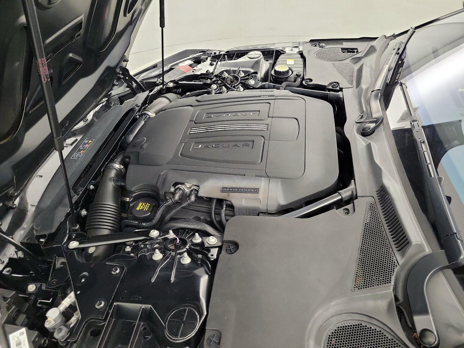 Thumbnail: 2018 Jaguar F-Type - 18