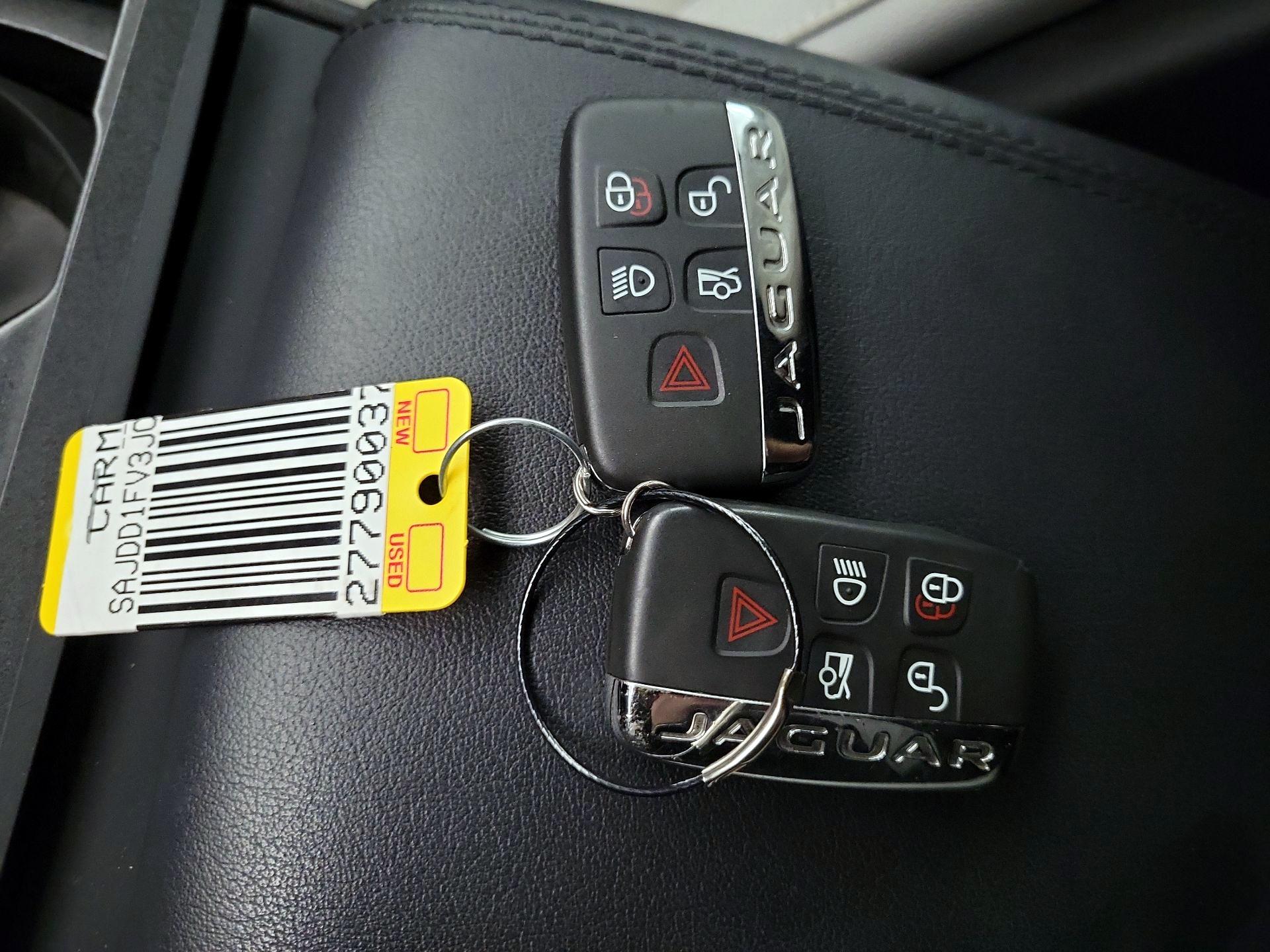 Thumbnail: 2018 Jaguar F-Type - 19