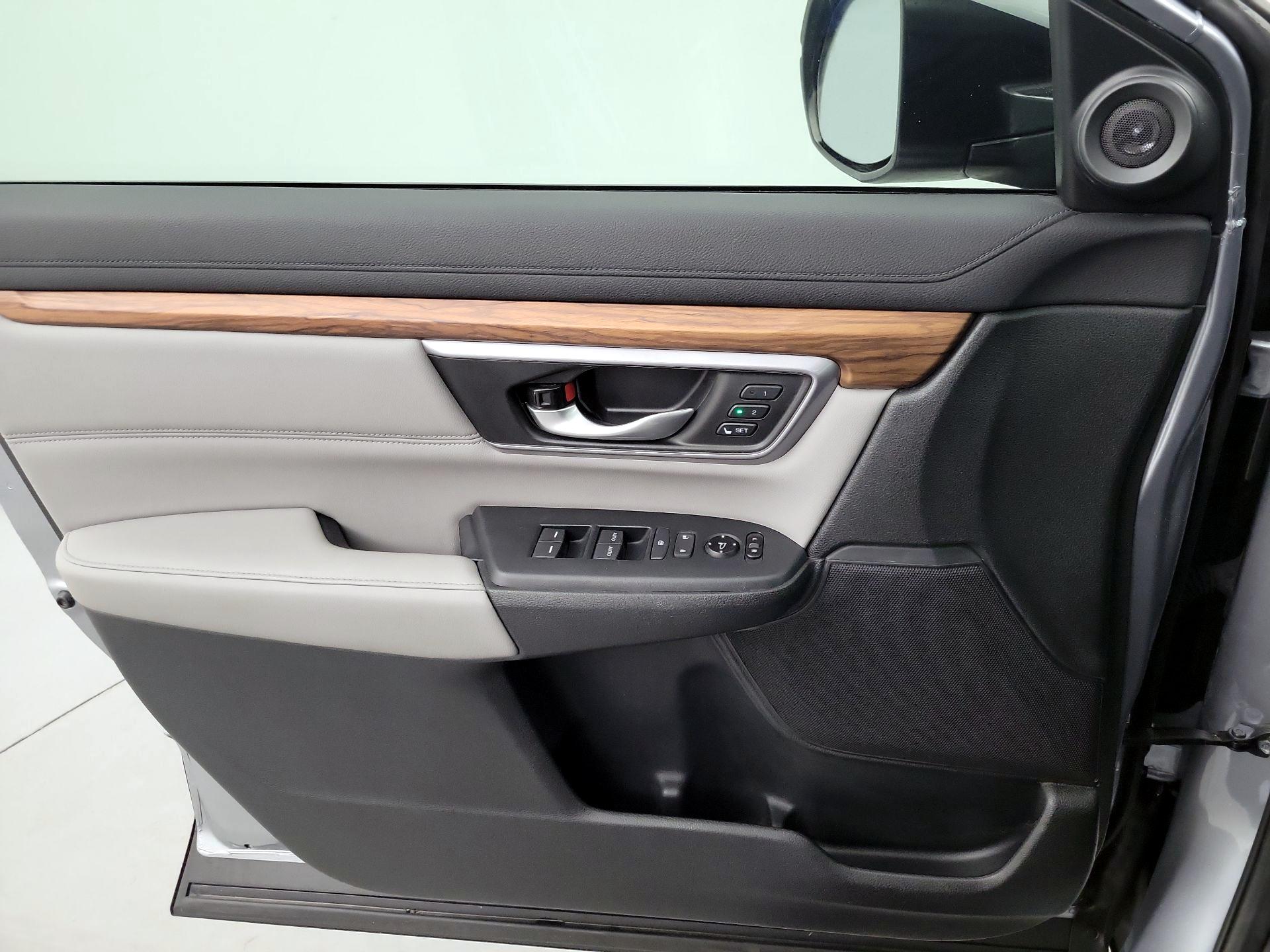 Thumbnail: 2017 Honda CR-V - 10