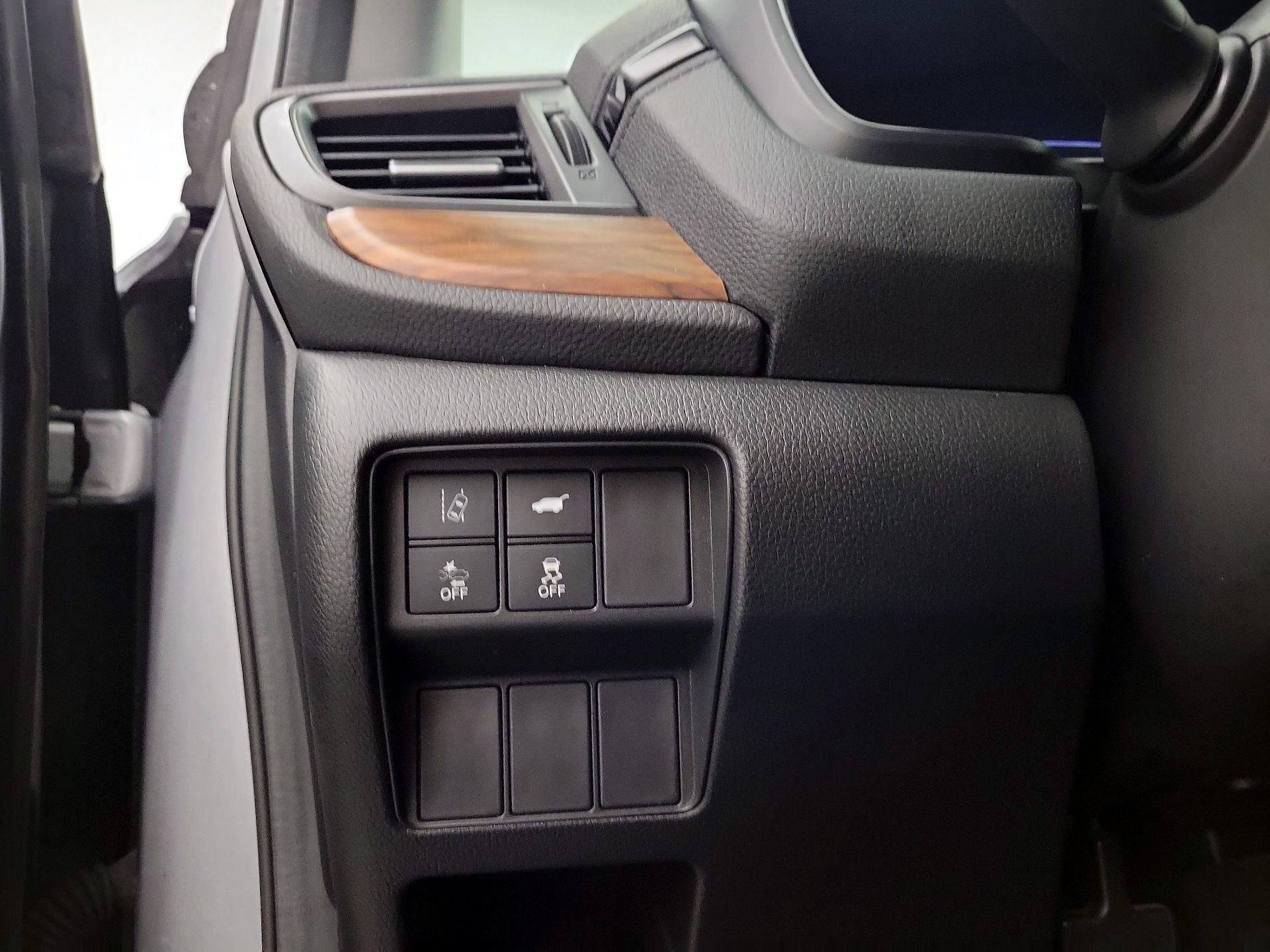 Thumbnail: 2017 Honda CR-V - 11