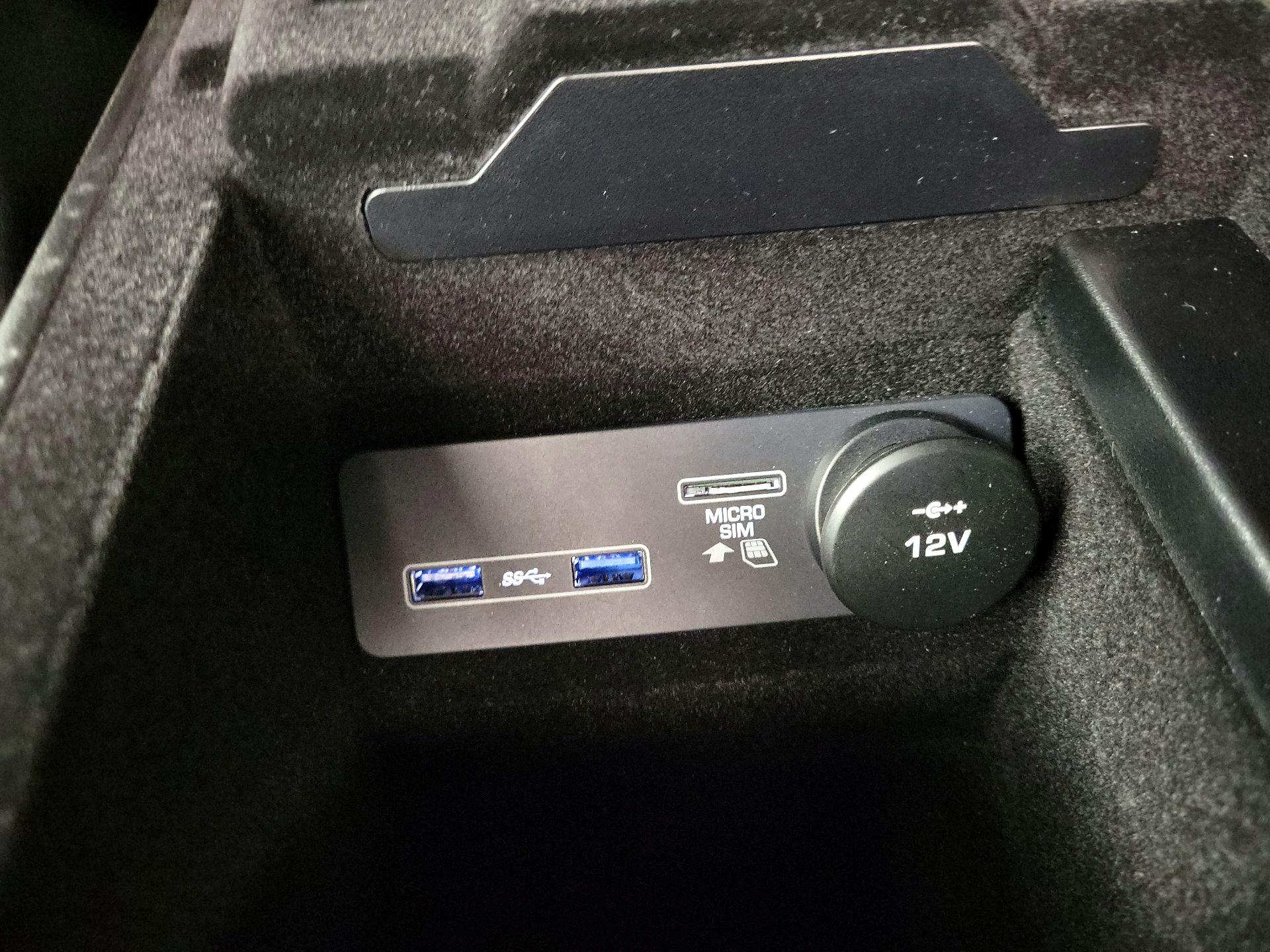 Thumbnail: 2021 Jaguar F-Type - 17