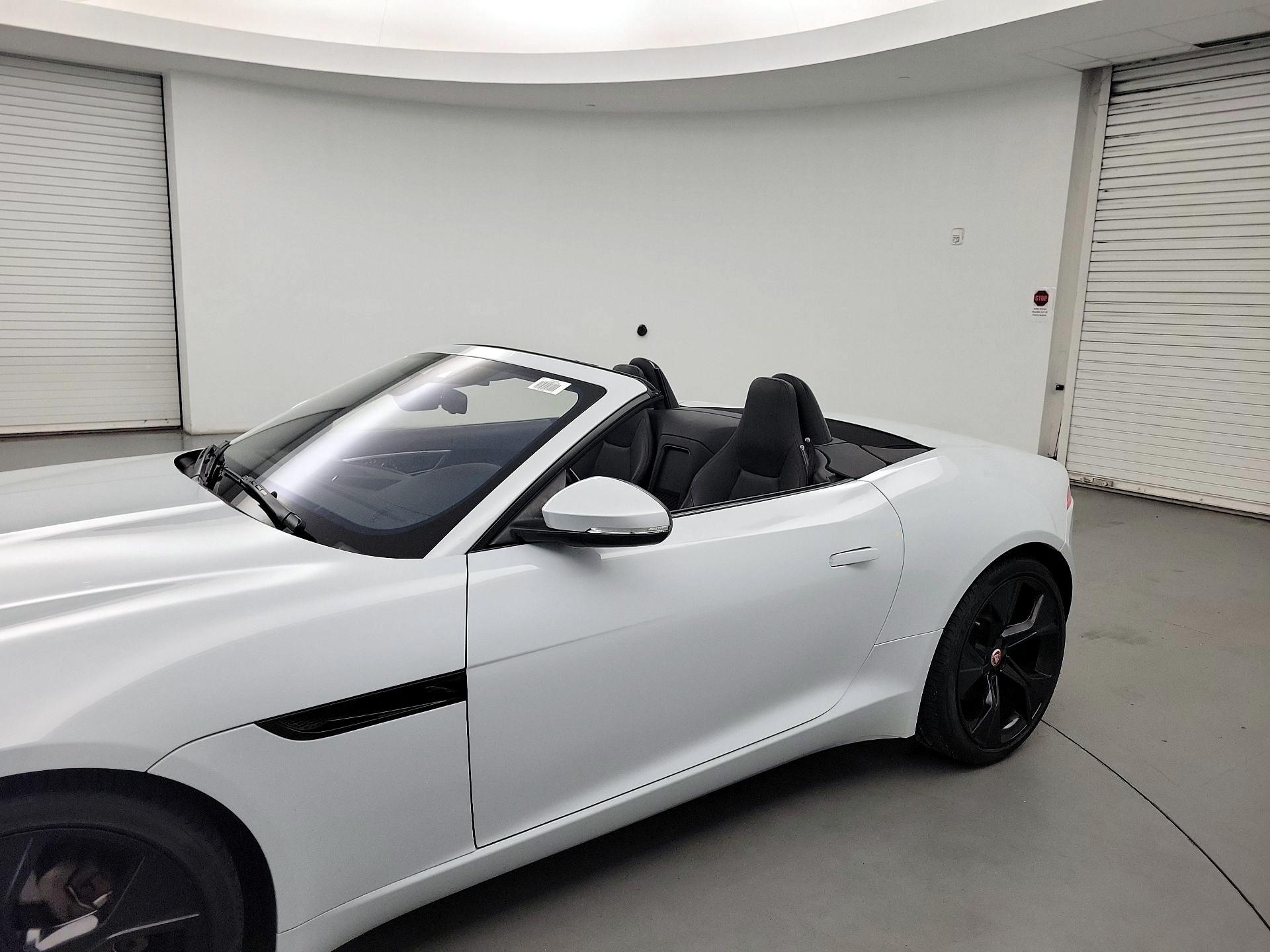 Thumbnail: 2021 Jaguar F-Type - 18