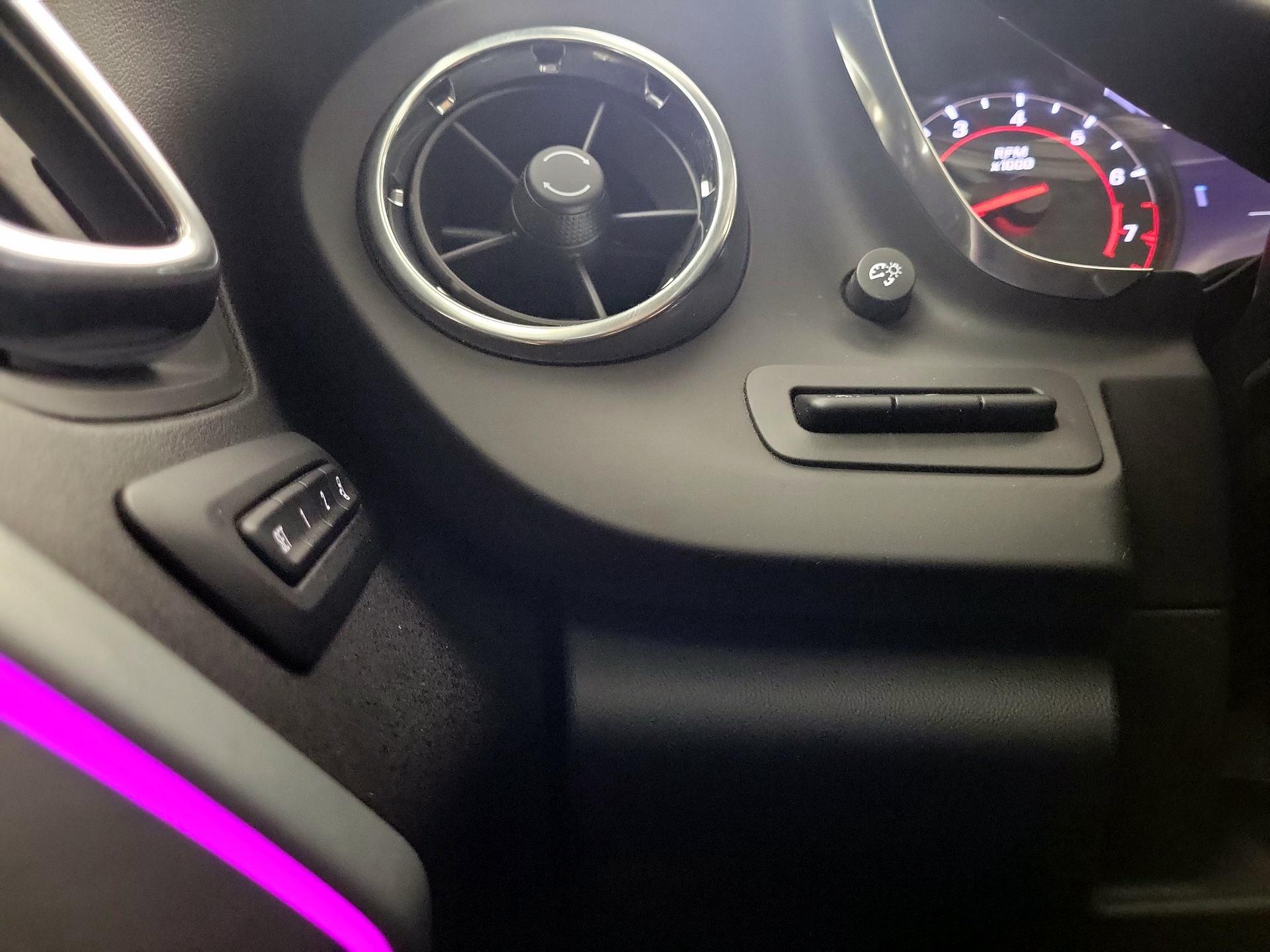 Thumbnail: 2019 Chevrolet Camaro - 11