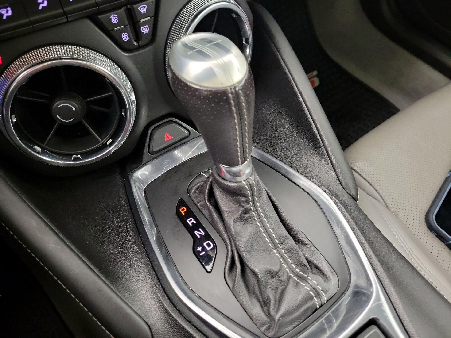 Thumbnail: 2019 Chevrolet Camaro - 16