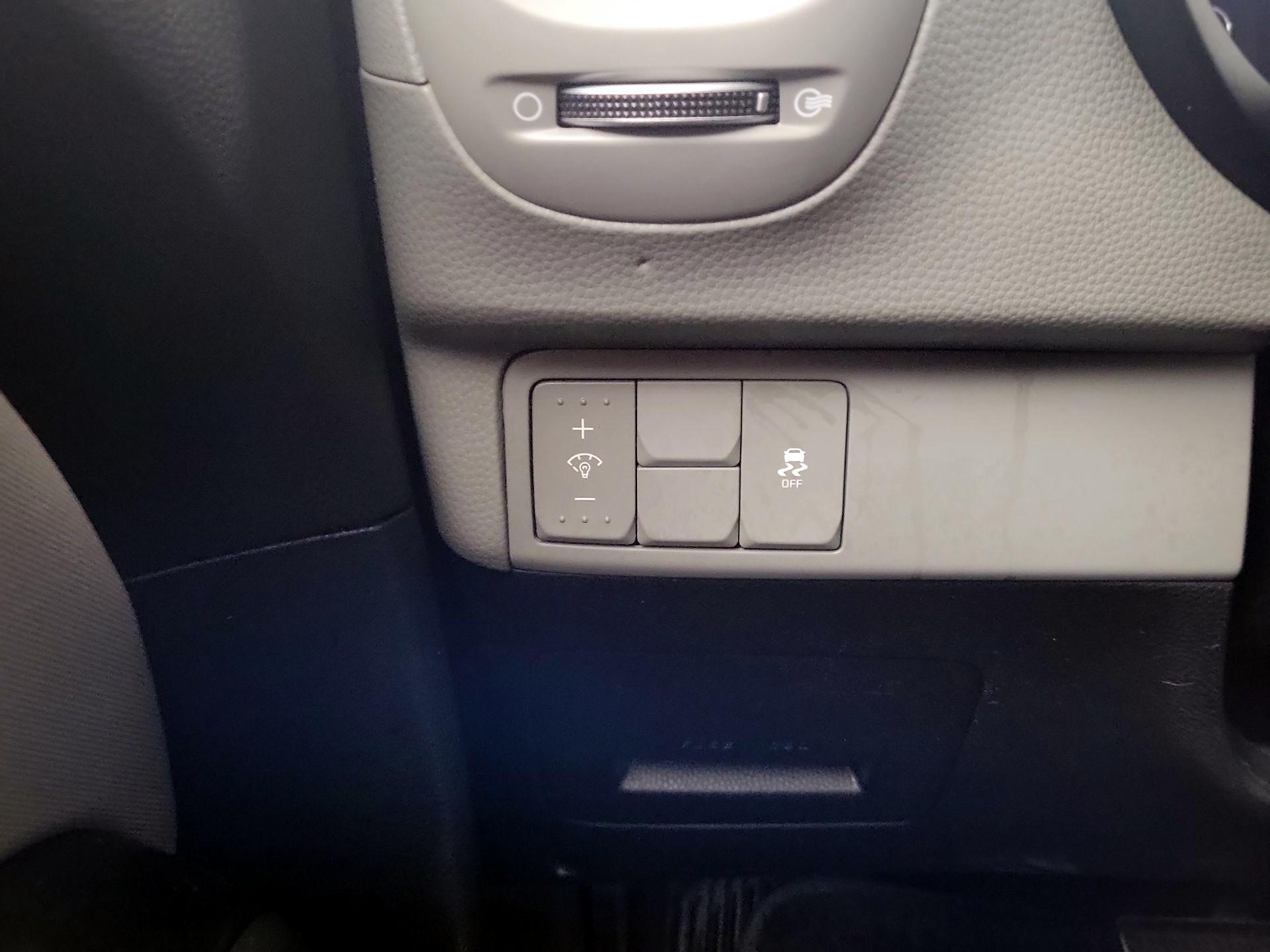 Thumbnail: 2018 Kia Soul - 11