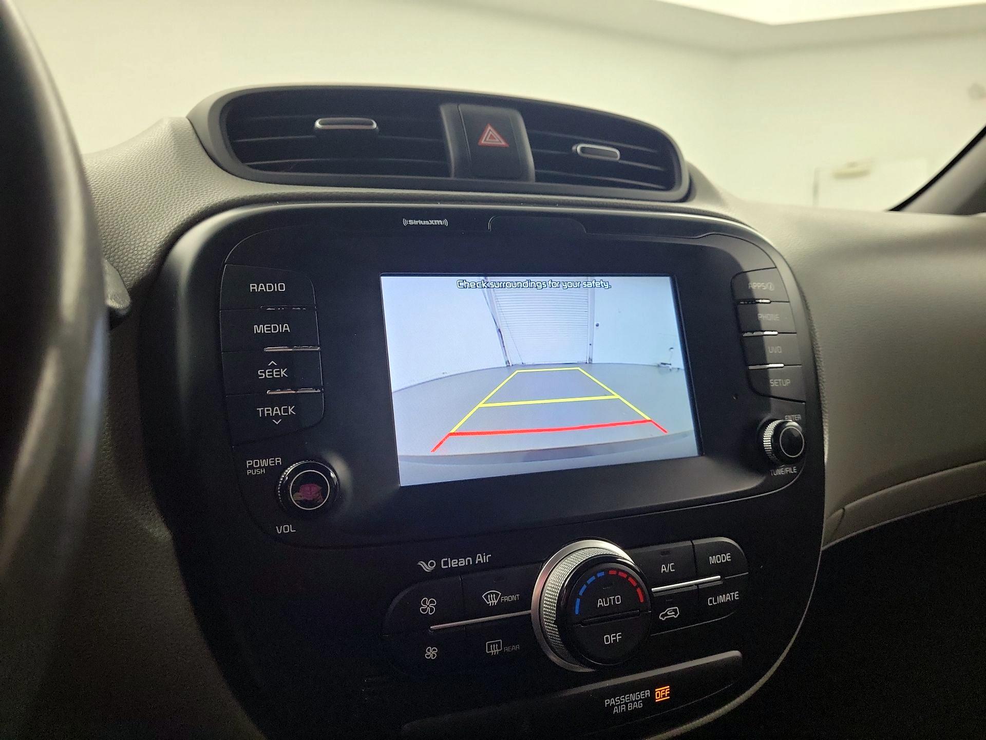 Thumbnail: 2018 Kia Soul - 12