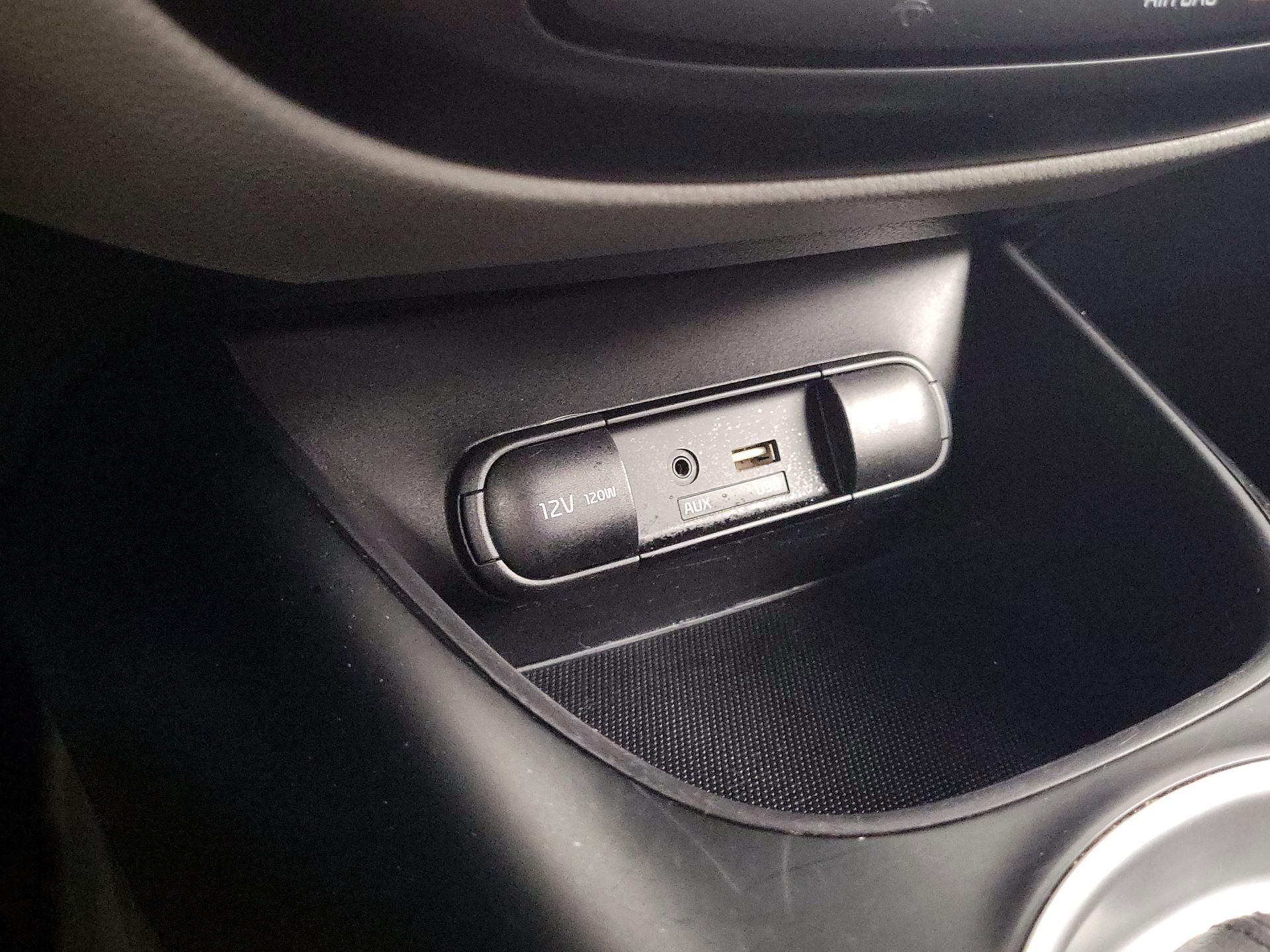 Thumbnail: 2018 Kia Soul - 16