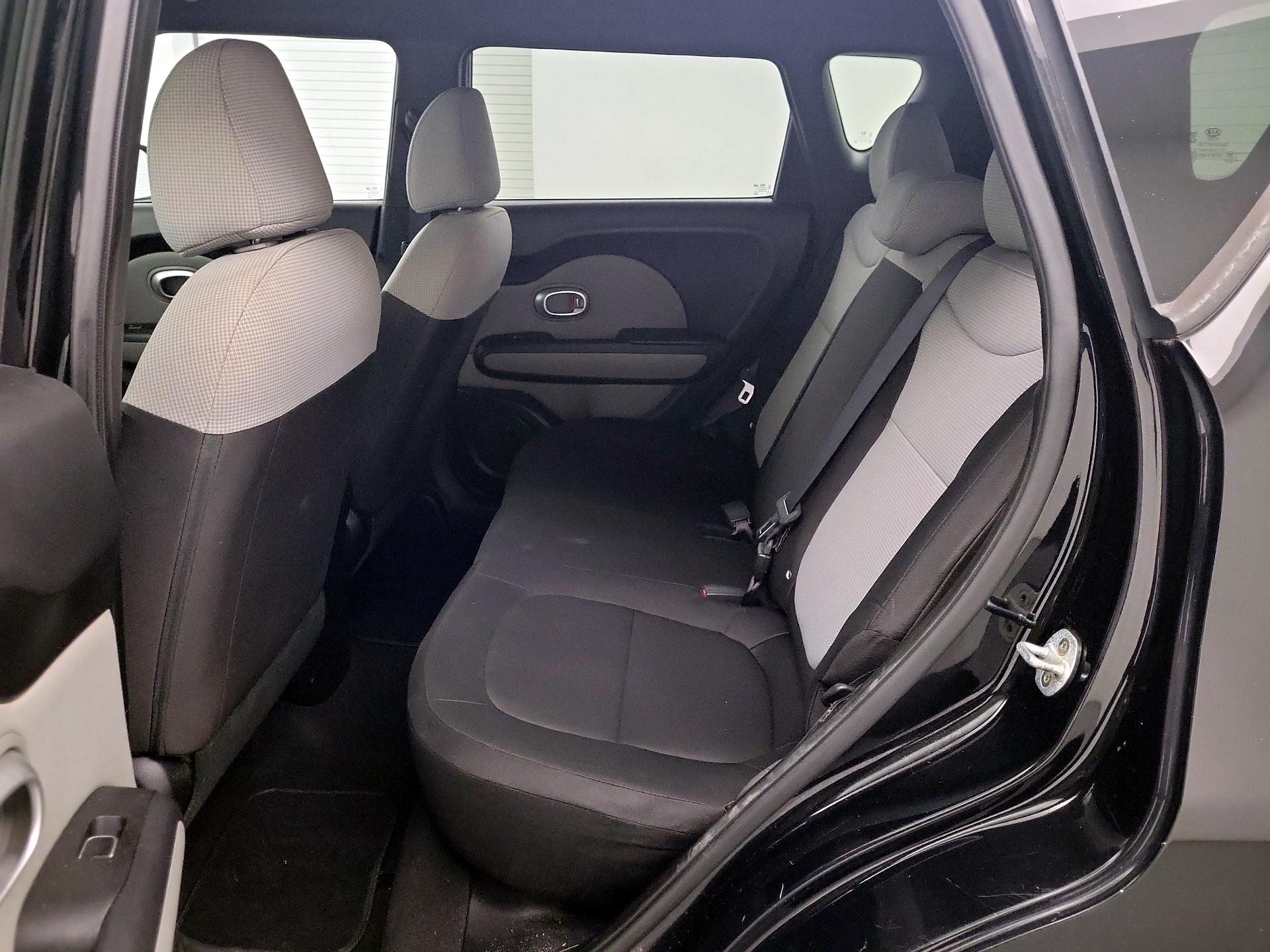 Thumbnail: 2018 Kia Soul - 17