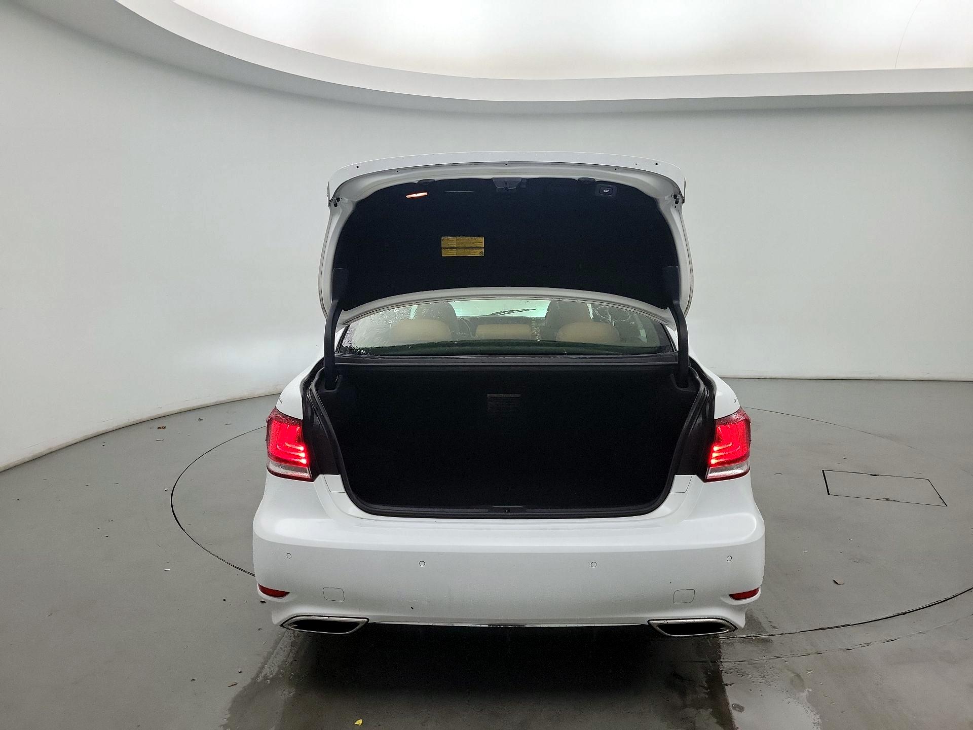 Thumbnail: 2014 Lexus LS - 20