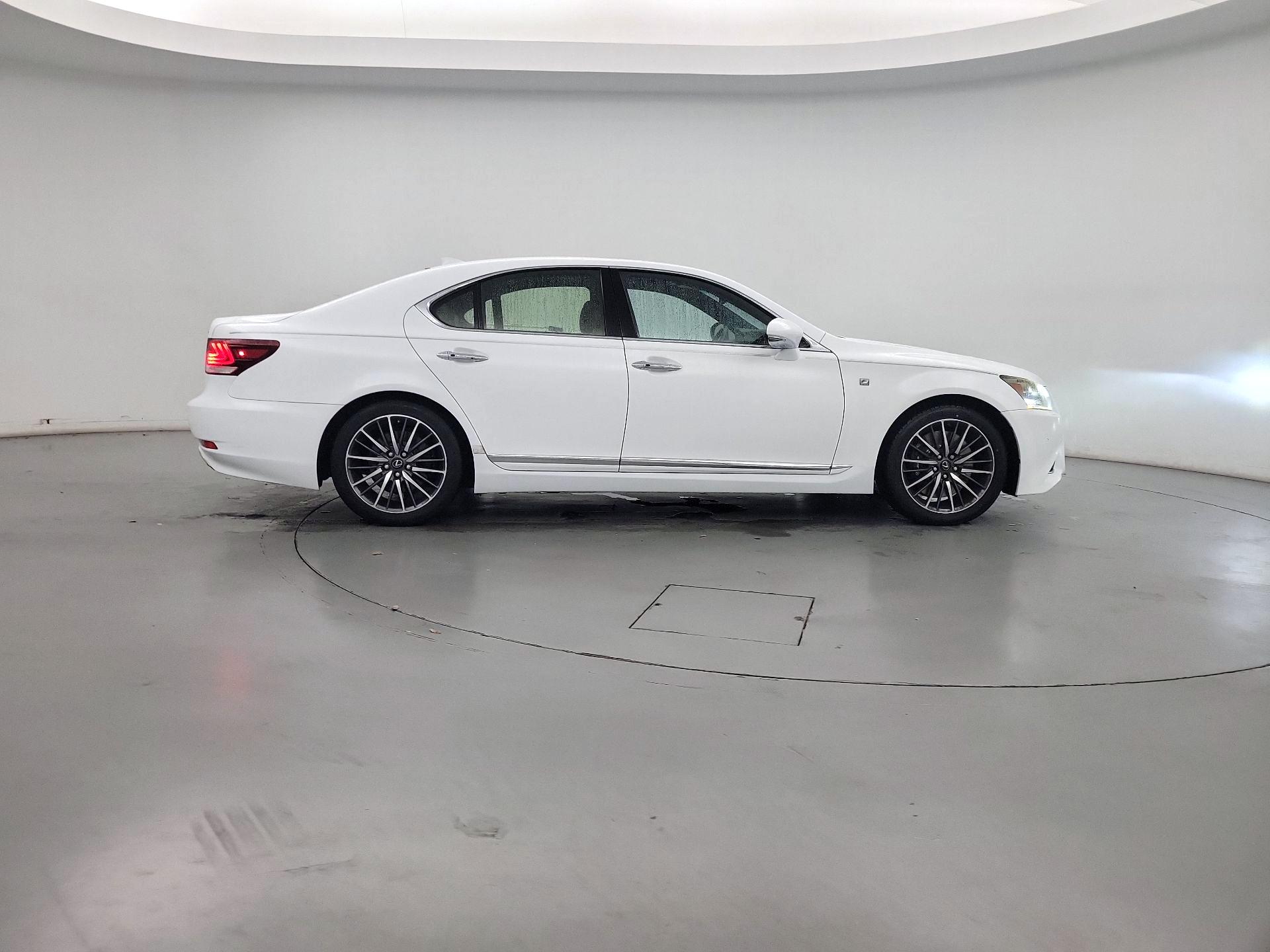 Thumbnail: 2014 Lexus LS - 4