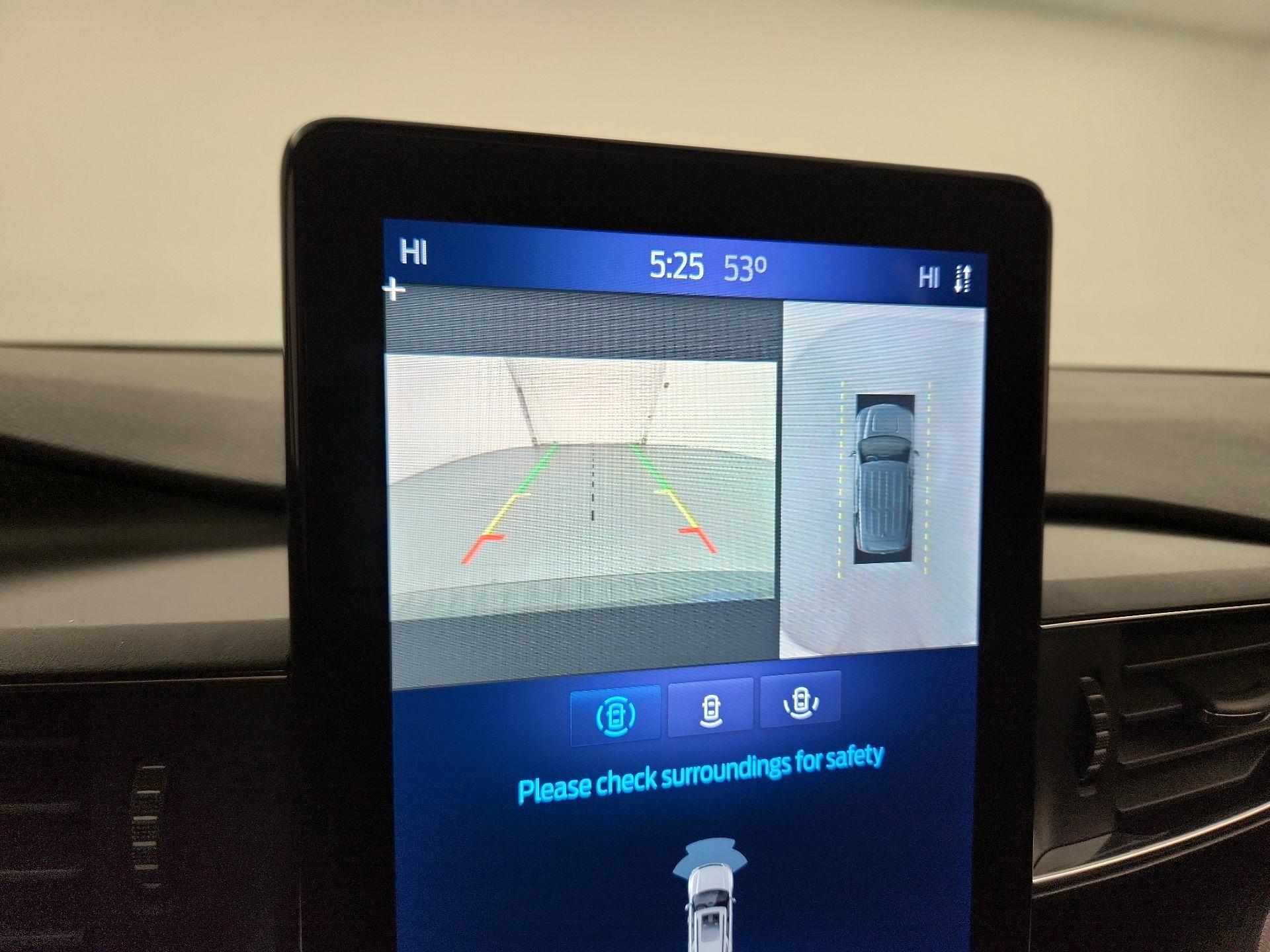 Thumbnail: 2020 Ford Explorer - 13