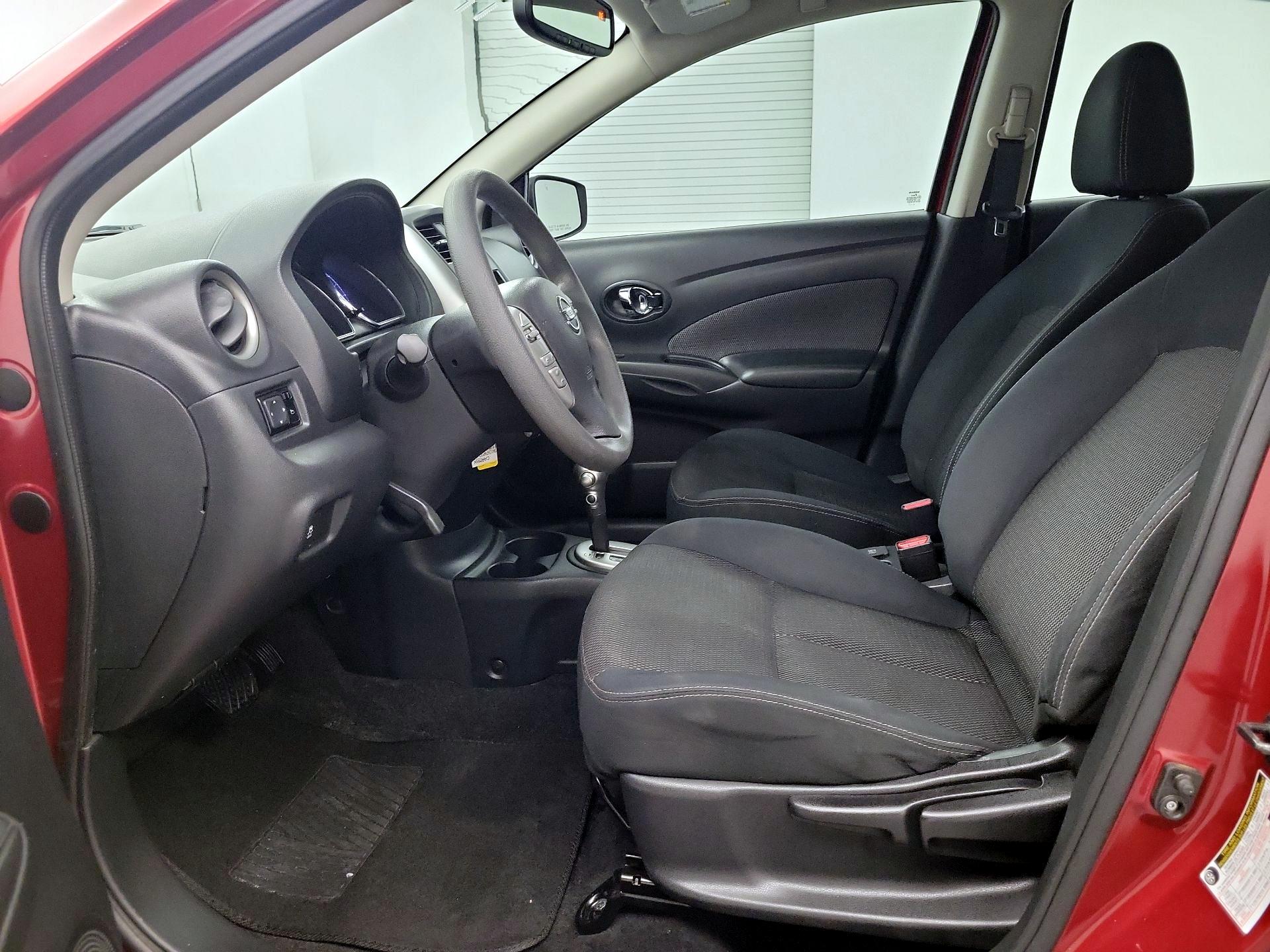 Thumbnail: 2016 Nissan Versa - 9