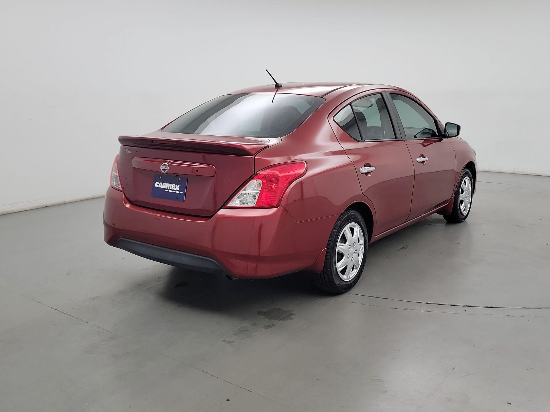 Thumbnail: 2016 Nissan Versa - 5