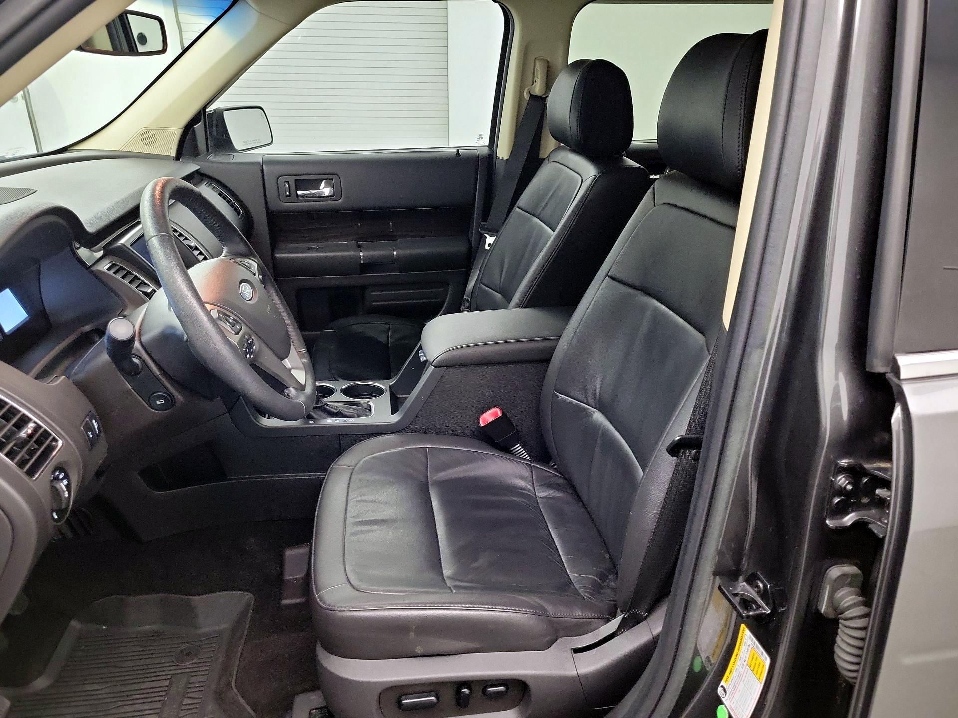 Thumbnail: 2019 Ford Flex - 9