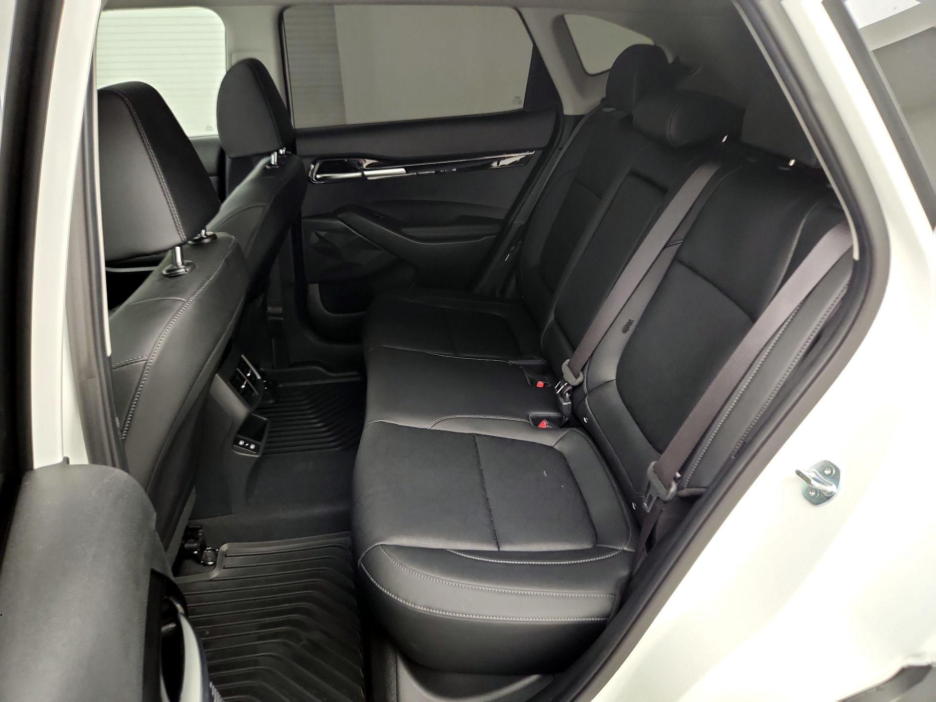 Thumbnail: 2025 Kia Seltos - 19